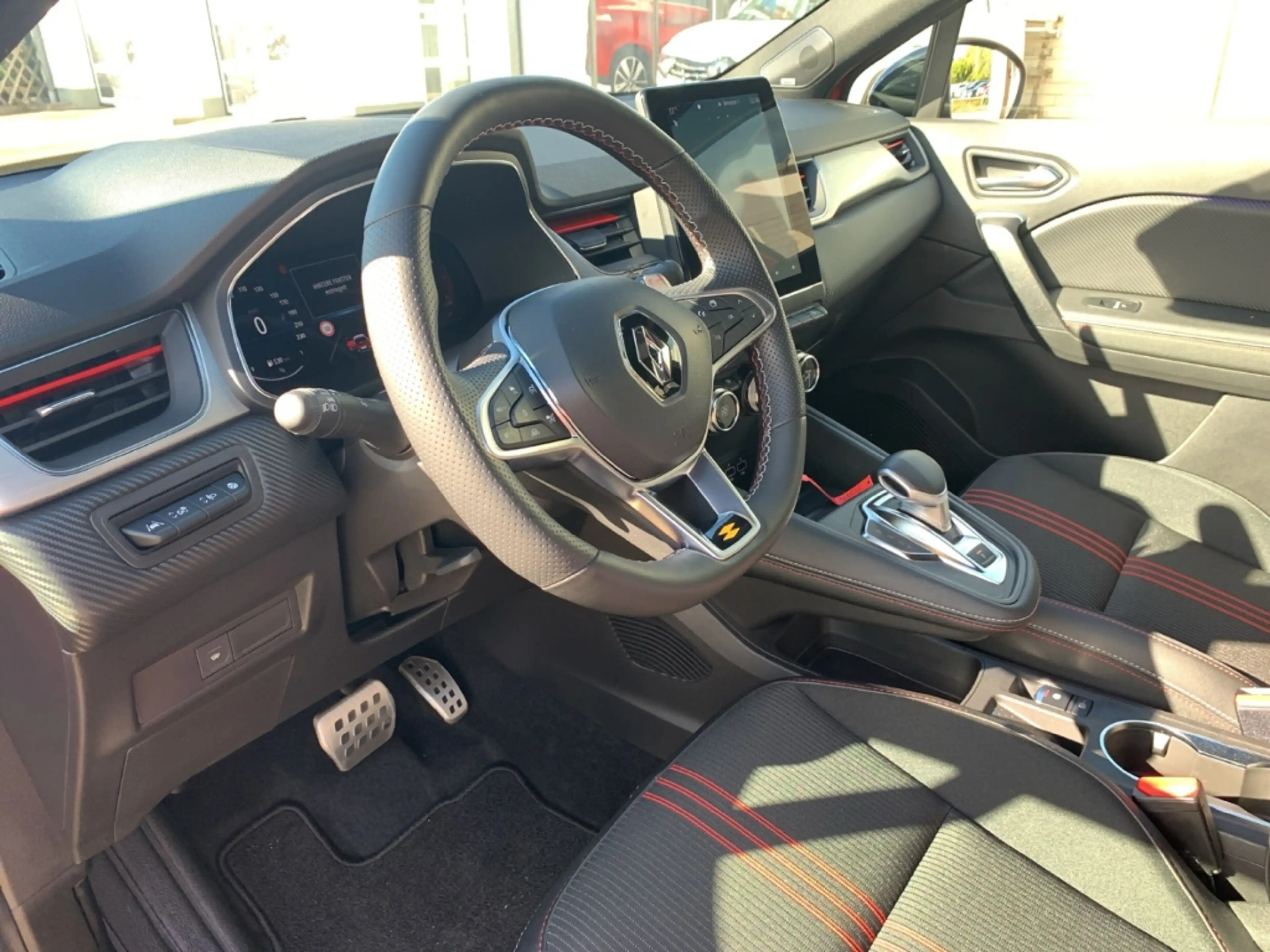 Renault Captur LINE MILD HYBRID 160 EDC R.S. Line BOSE+NAVI+ — photo 10