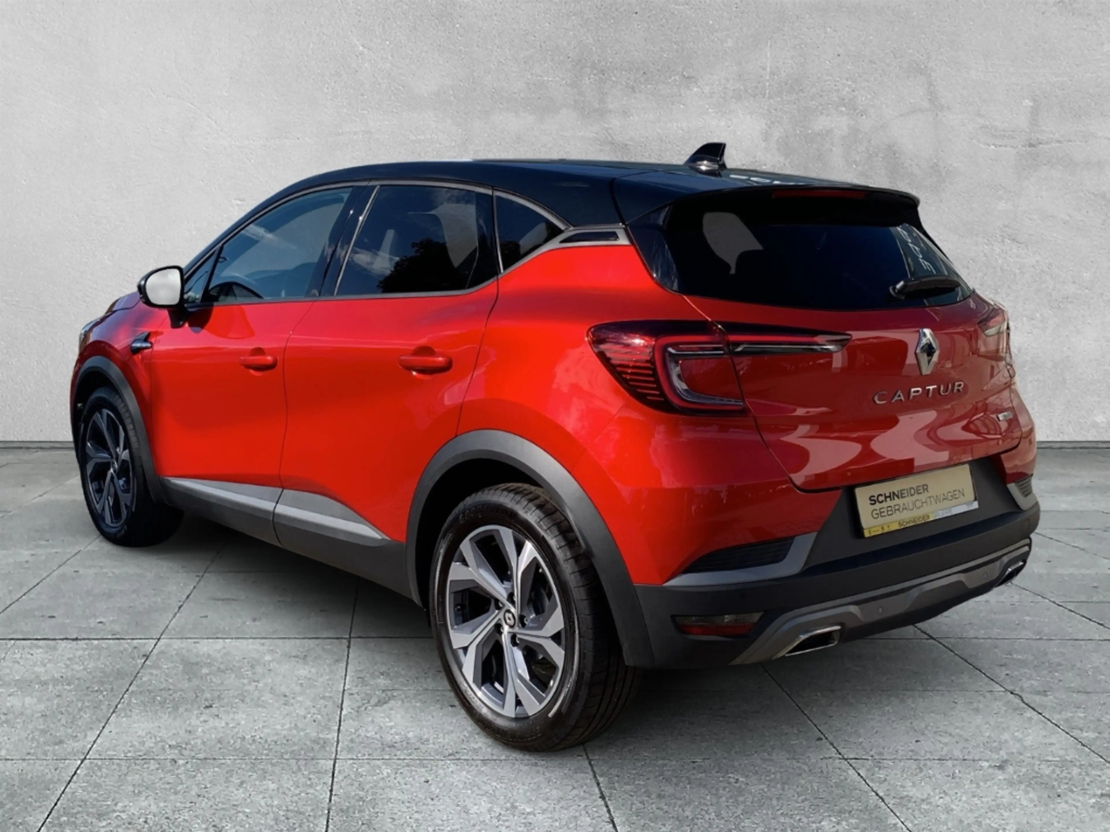Renault Captur LINE MILD HYBRID 160 EDC R.S. Line BOSE+NAVI+ — photo 3