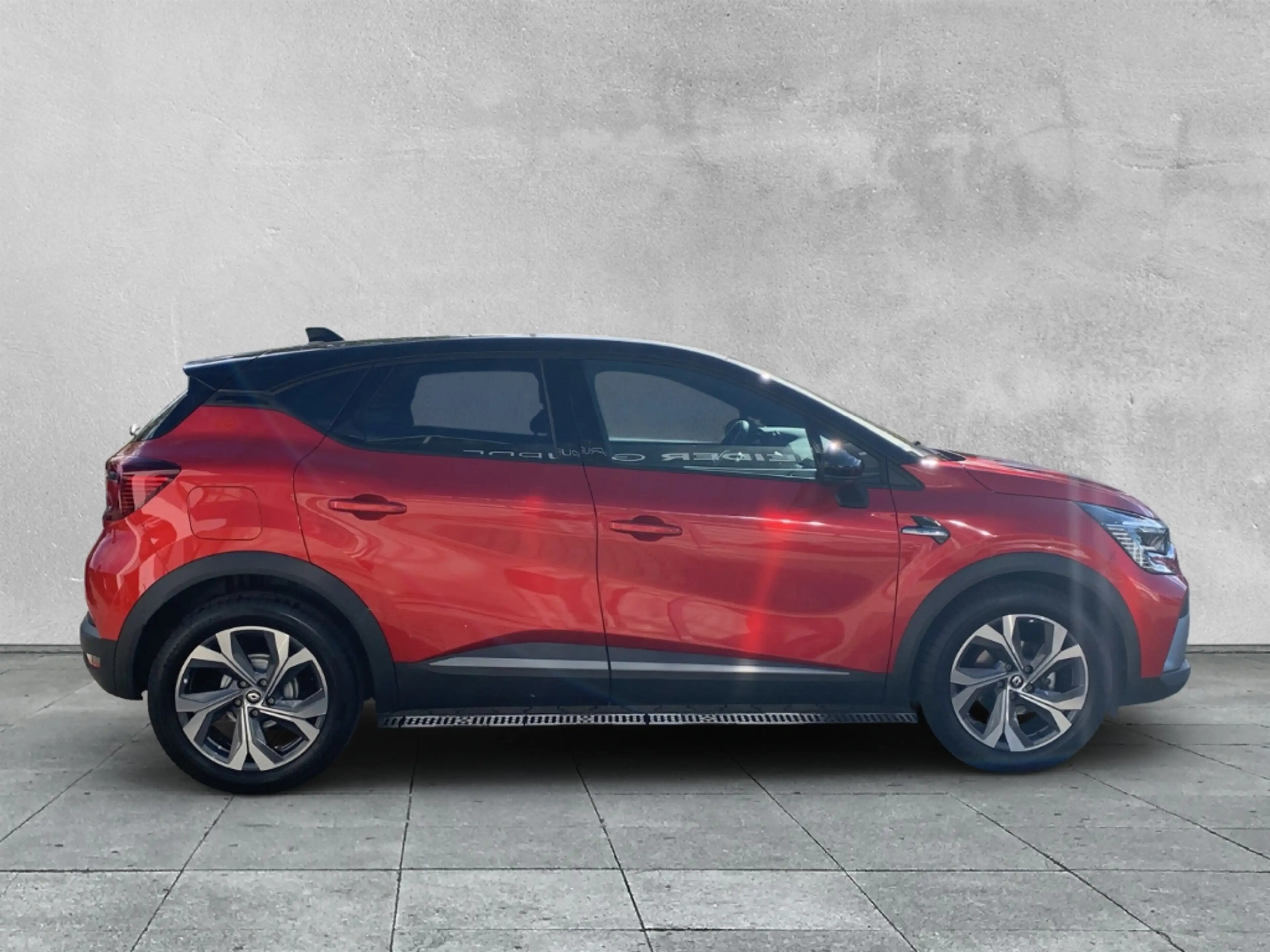 Renault Captur LINE MILD HYBRID 160 EDC R.S. Line BOSE+NAVI+ — photo 6