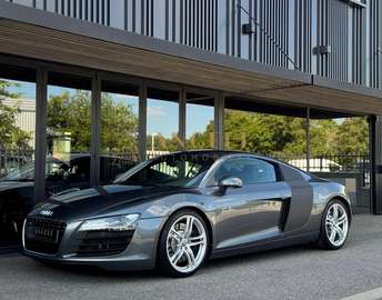 R8 V8 4.2 FSI 420 Quattro R-Tronic