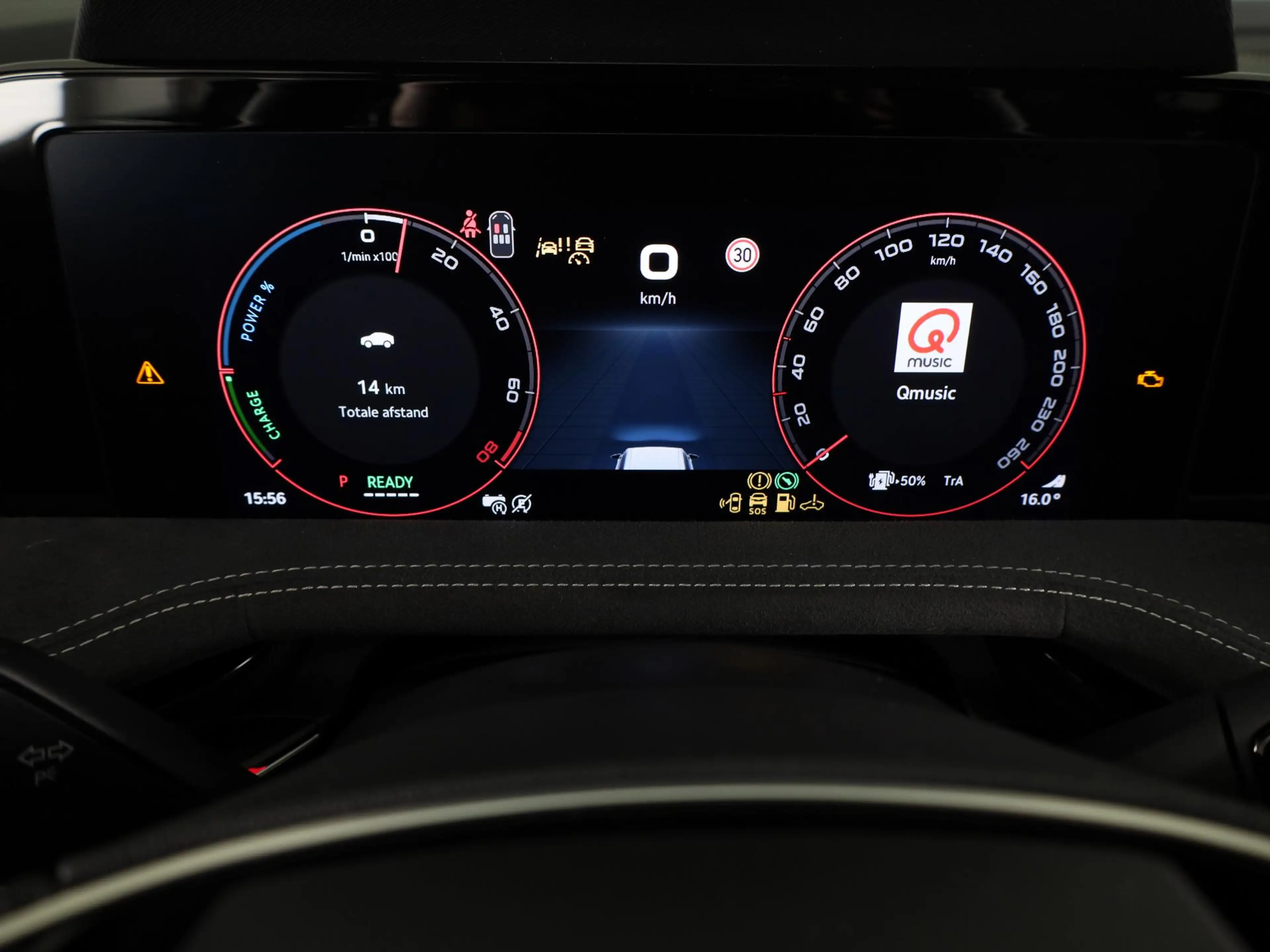Skoda Superb combi Sportline Business PHEV 1.5 TSI 204 pk 6 ver — photo 10