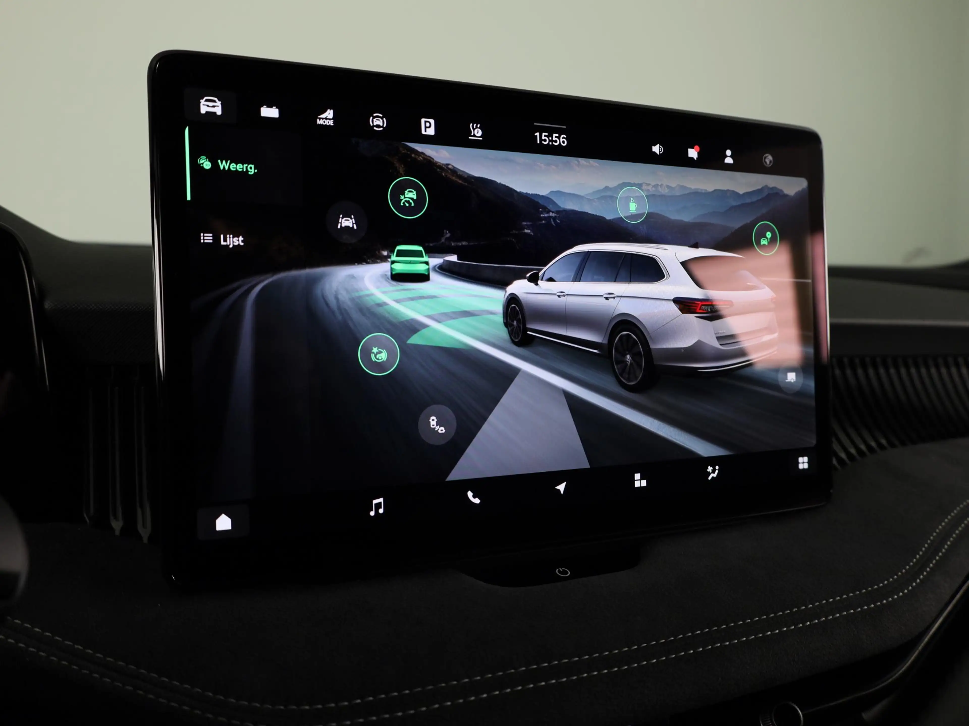 Skoda Superb combi Sportline Business PHEV 1.5 TSI 204 pk 6 ver — photo 12