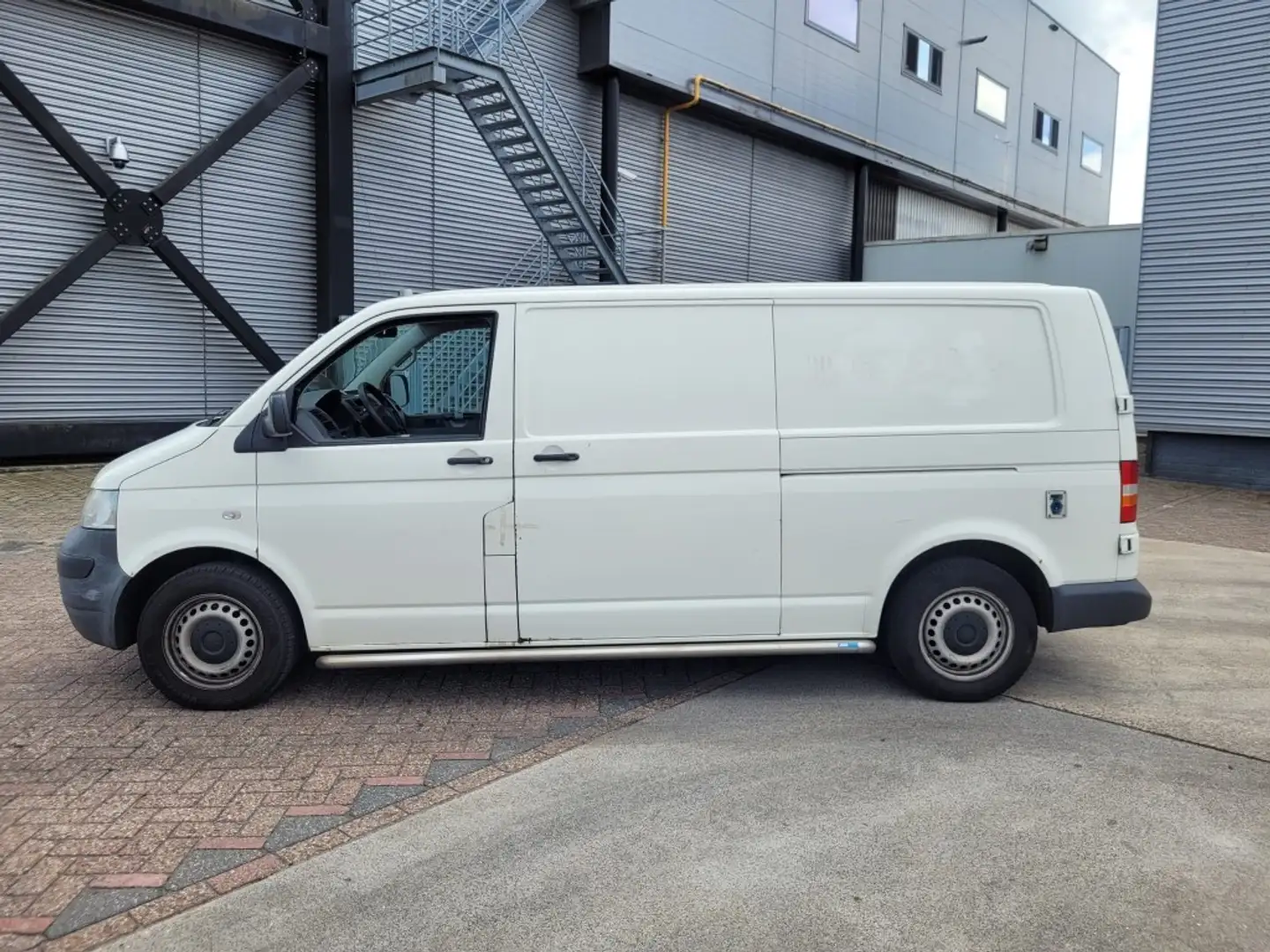 Volkswagen T5 Transporter 2.5 TDI 340 MHD Wit - 2