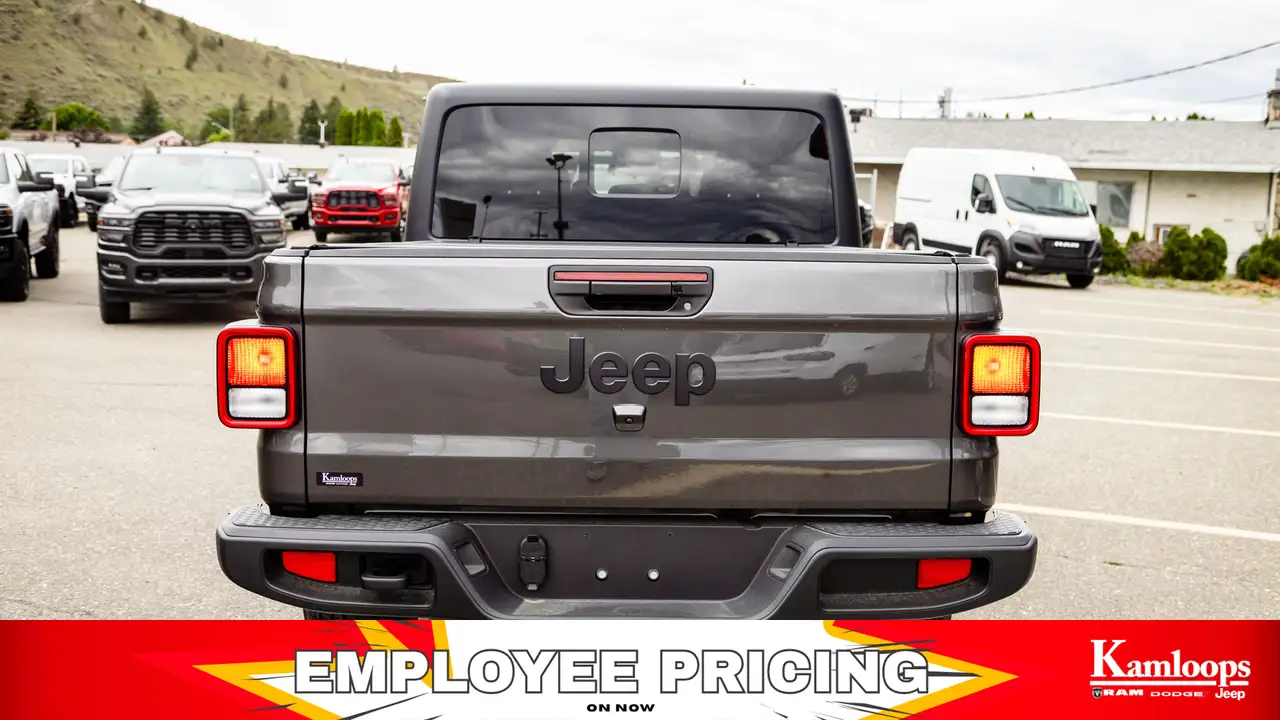 Jeep Gladiator снимка Jeep Gladiator