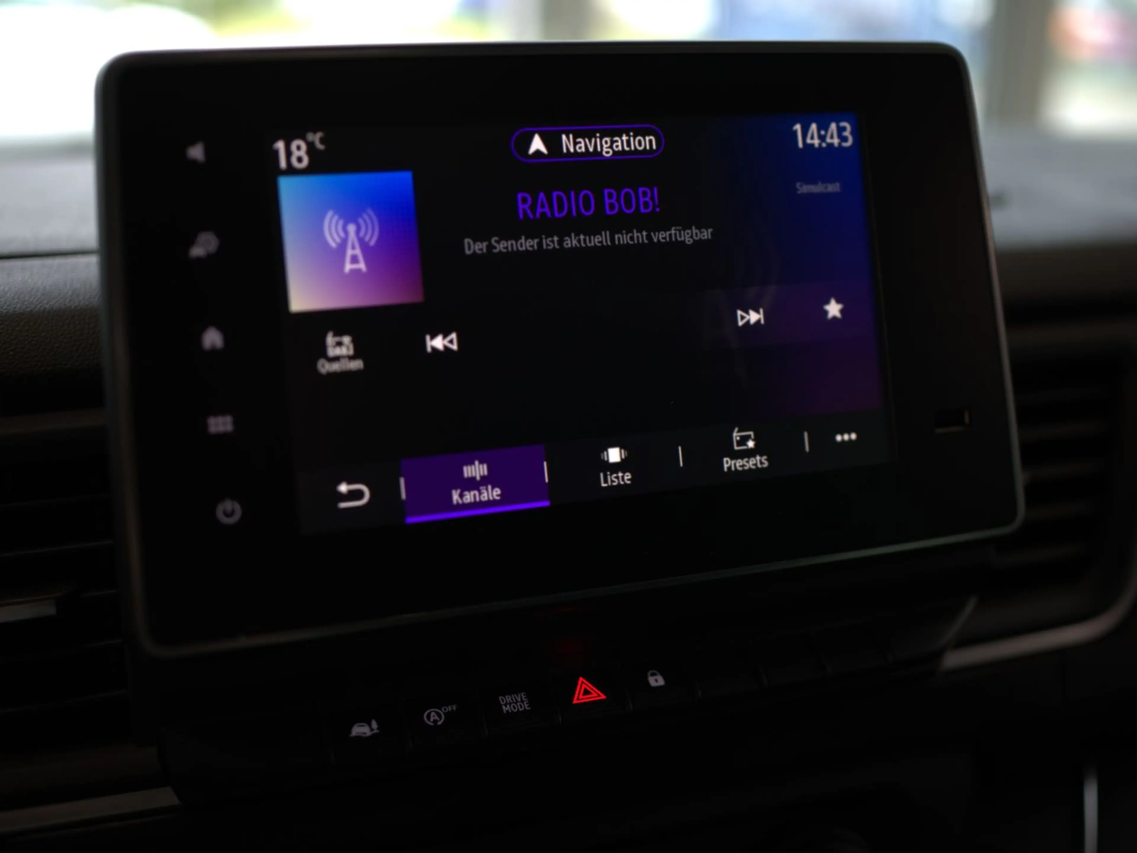 Nissan Primastar Kombi 170dCi AT L1H1 2.8t Tekna LED+KAM — photo 21