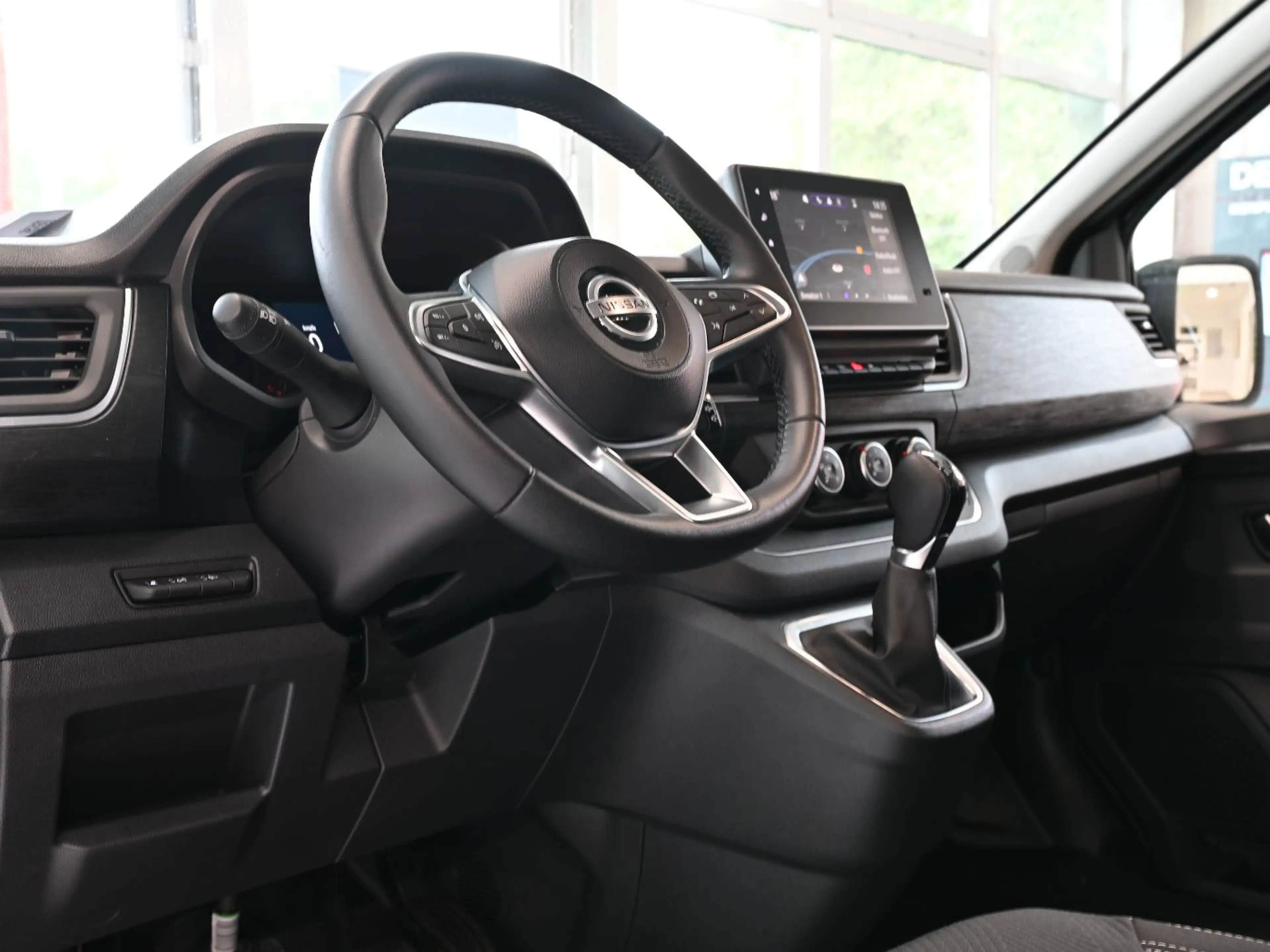 Nissan Primastar Kombi 170dCi AT L1H1 2.8t Tekna LED+KAM — photo 11