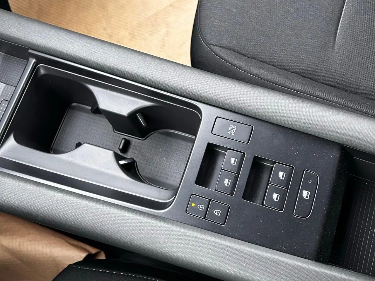 Hyundai IONIQ 6 снимка Hyundai IONIQ 6