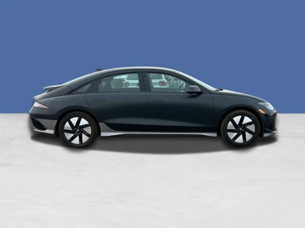 Hyundai IONIQ 6 снимка Hyundai IONIQ 6