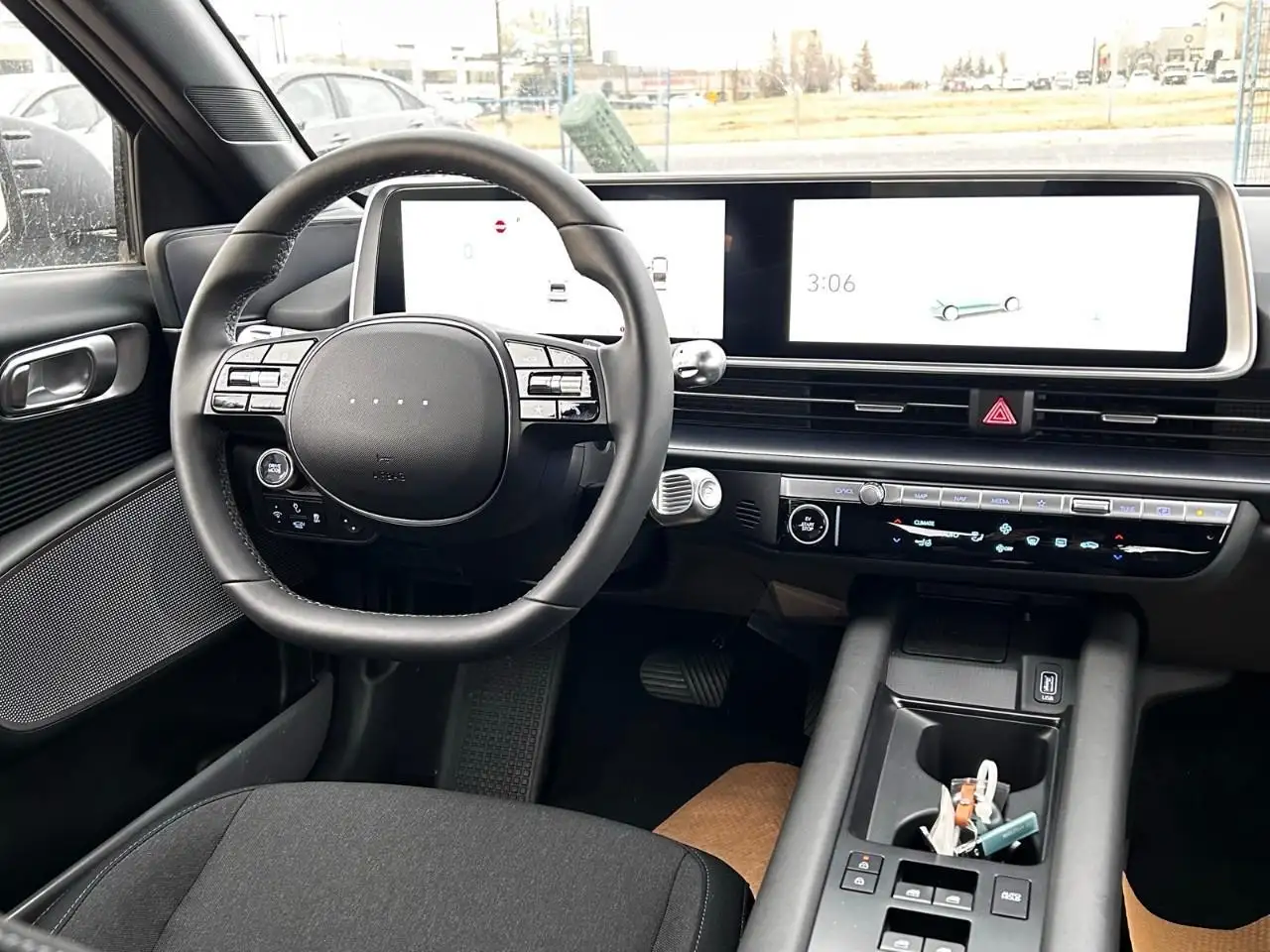 Hyundai IONIQ 6 снимка Hyundai IONIQ 6