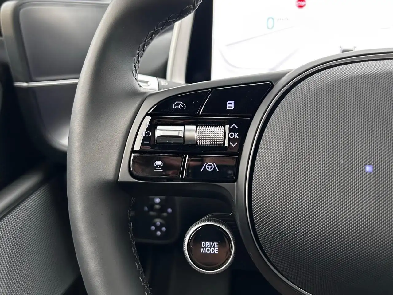 Hyundai IONIQ 6 снимка Hyundai IONIQ 6