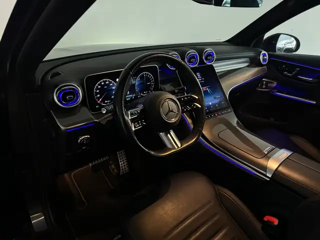 Mercedes-Benz GLC view 9