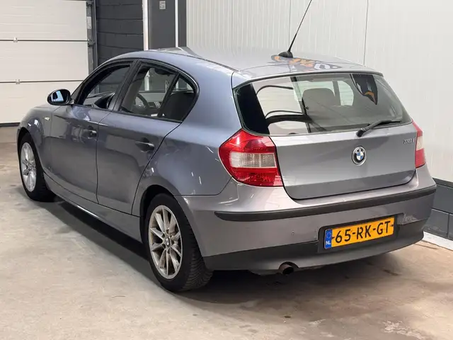 BMW 1 Series view 7