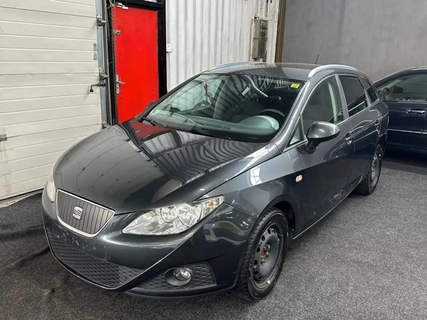SEAT Ibiza ST 1.2TDICR Reference E Ecomotive Gris - 1
