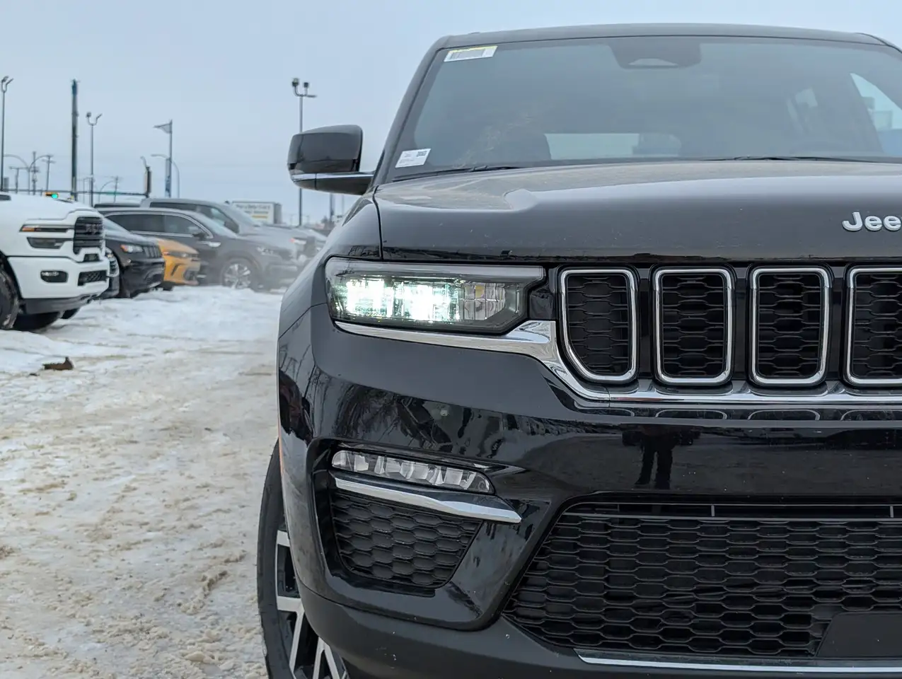 Jeep Grand Cherokee снимка Jeep Grand Cherokee