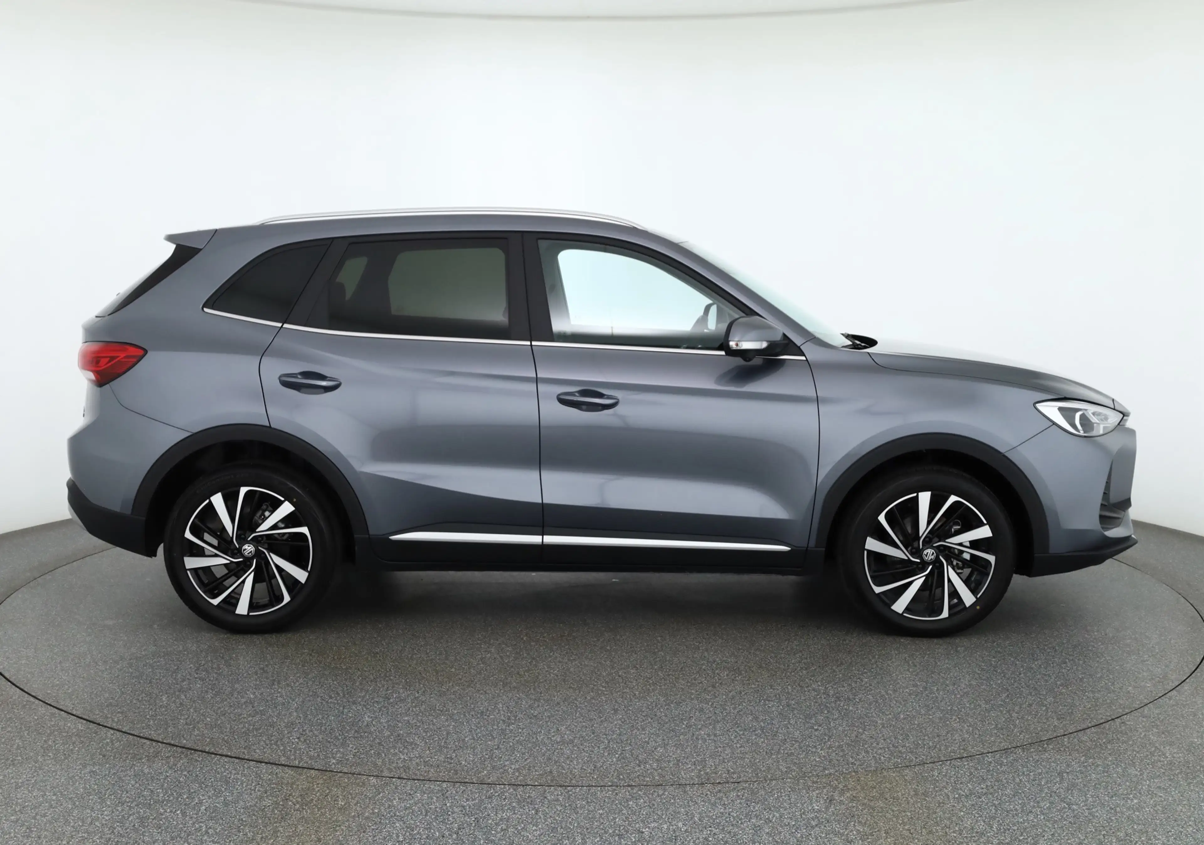MG ZS 1.5 Hybrid Luxury Aut. LED Navi ACC 360° — photo 7