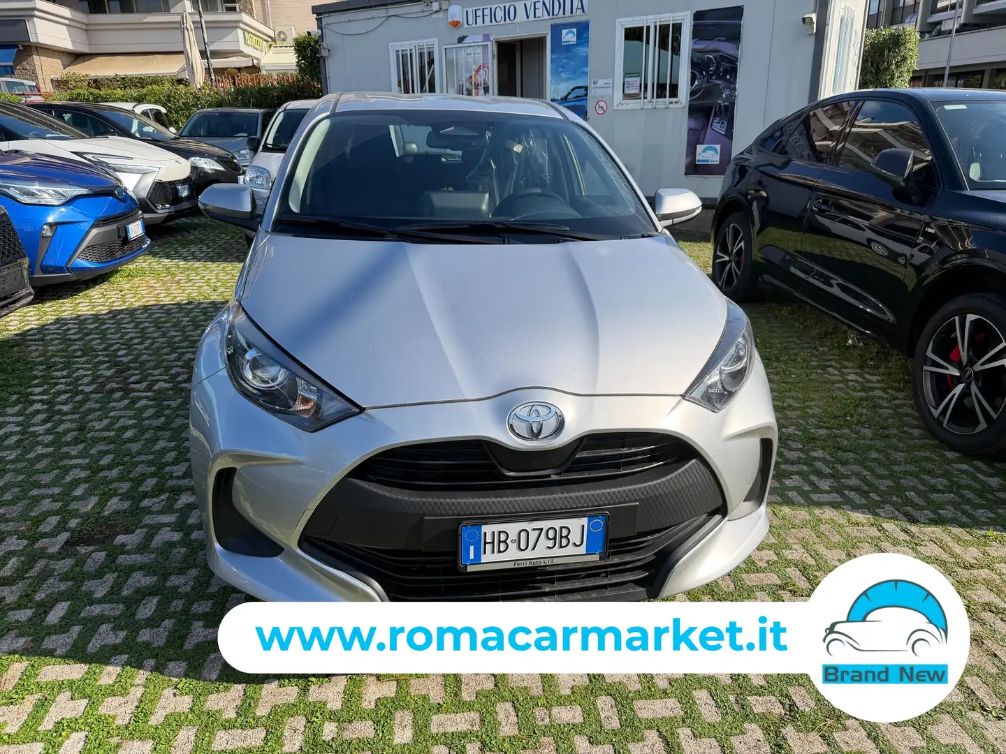 Toyota Yaris 1.5 HYBRID ACTIVE KM0 NO VINCOLI Grigio - 2