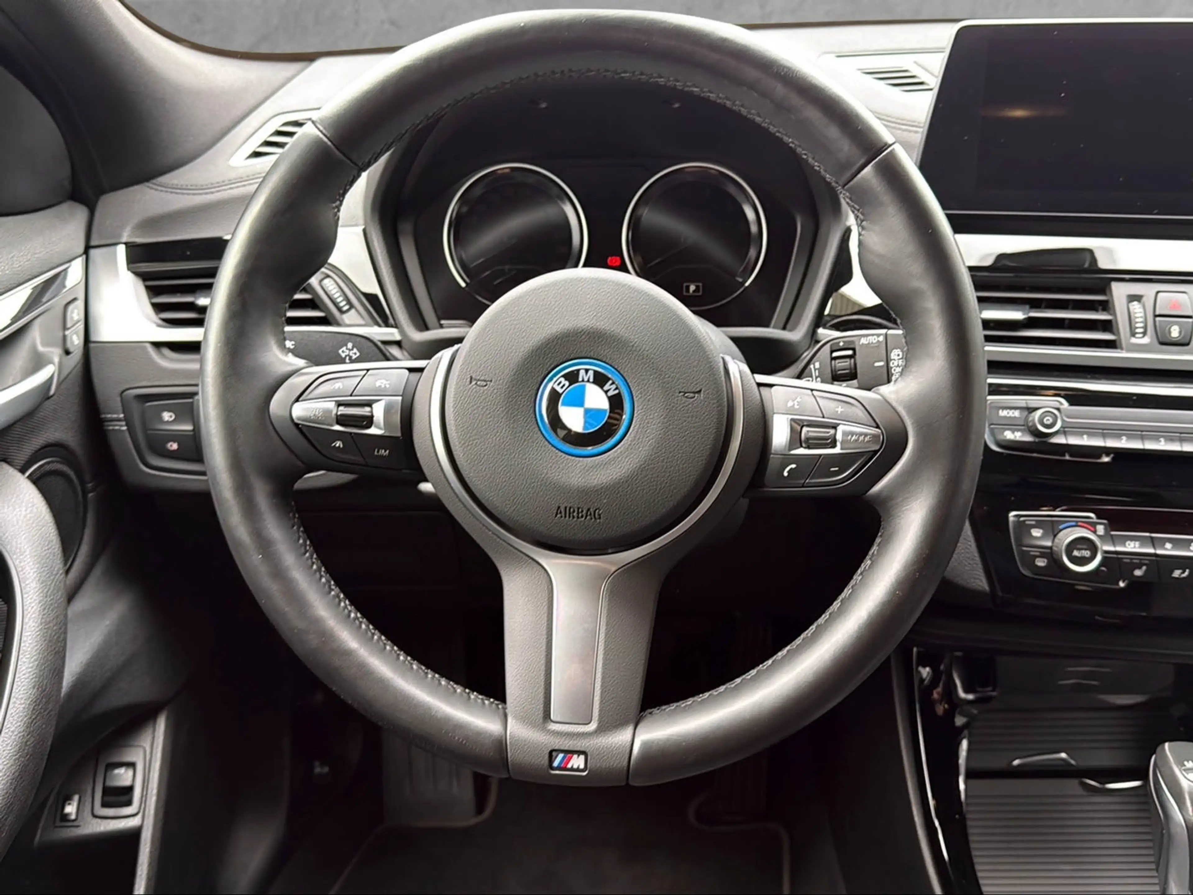 BMW X2 xDrive25e Advantage Plus — photo 14