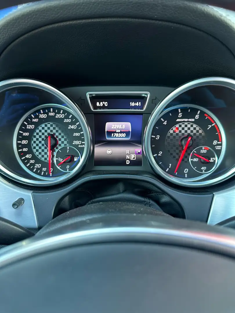 Mercedes-Benz GLE 43 AMG 4MATIC Noir - 1
