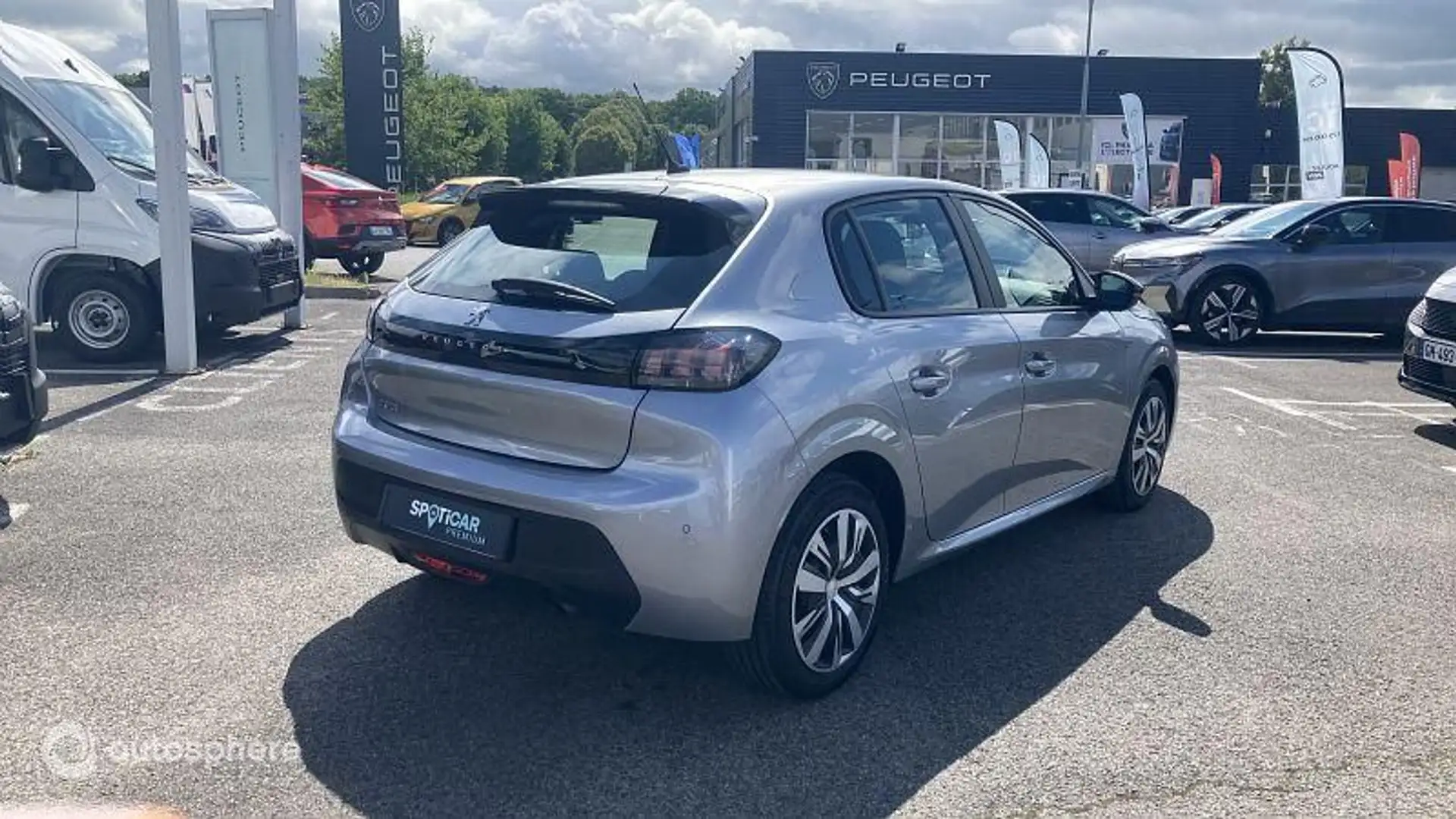 Peugeot 208 1.2 PureTech 75ch S\u0026S Active Pack - 2