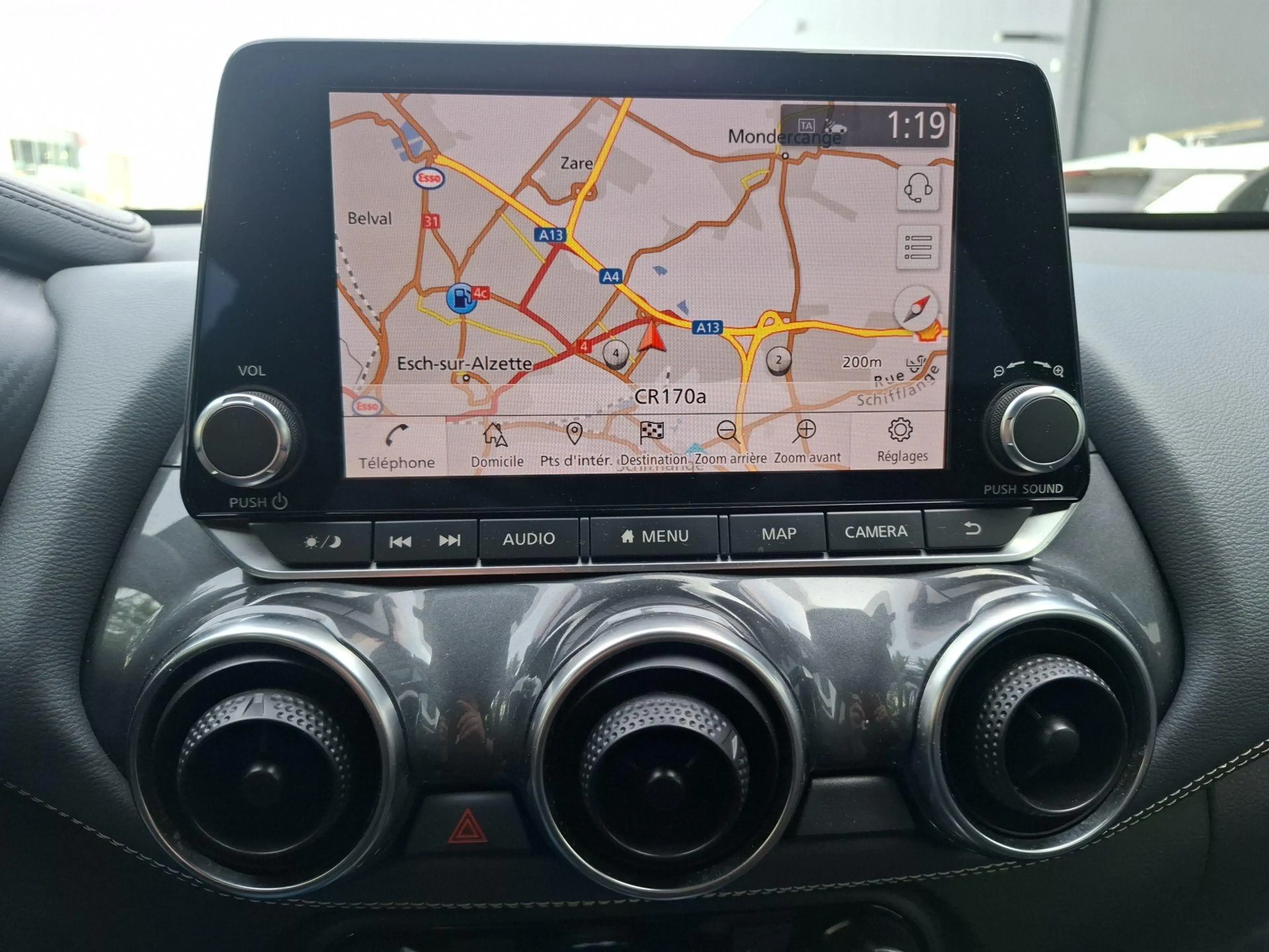 Nissan Juke 1.0 DIG-T 117 BOSE — photo 3