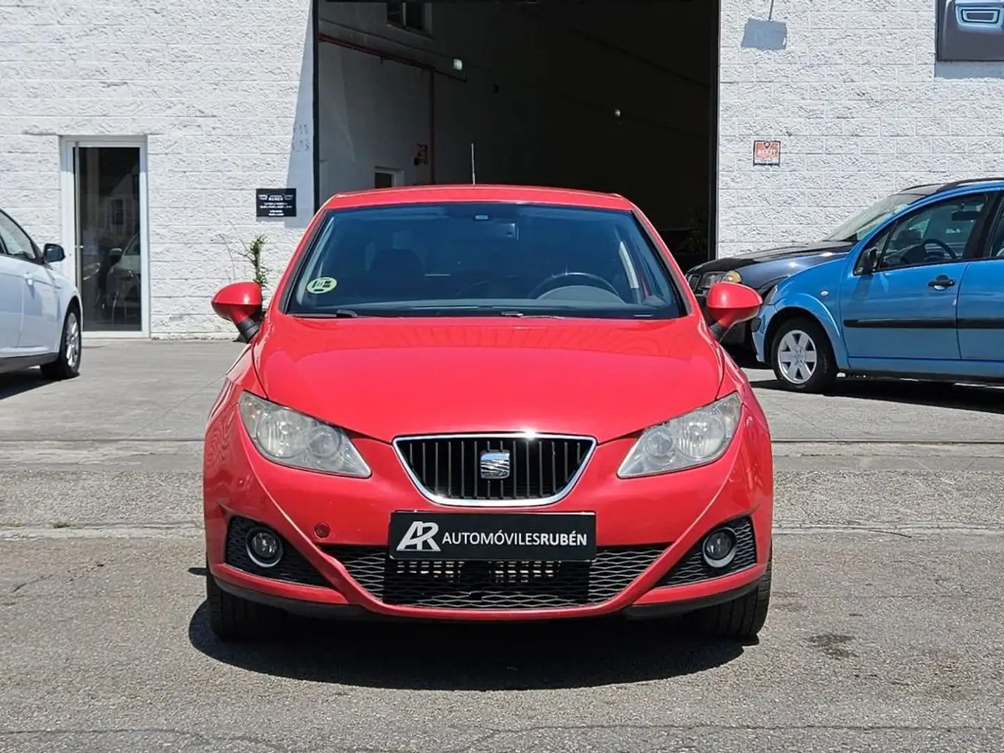 SEAT Ibiza SC 1.6 TDI 90cv Copa DPF Rouge - 2