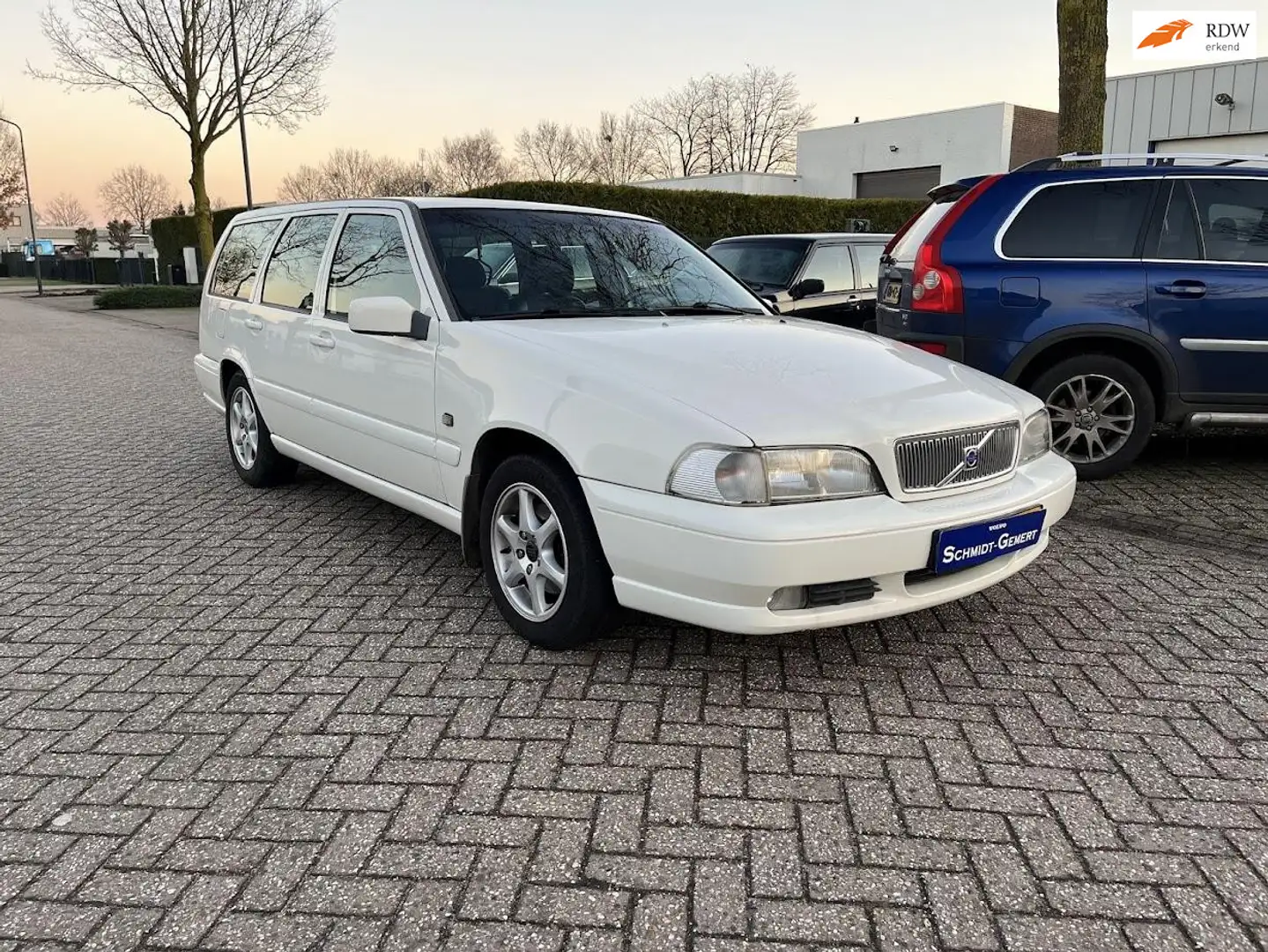 Volvo V70 2.5 D Europa Exclusive Automaat Fehér - 1