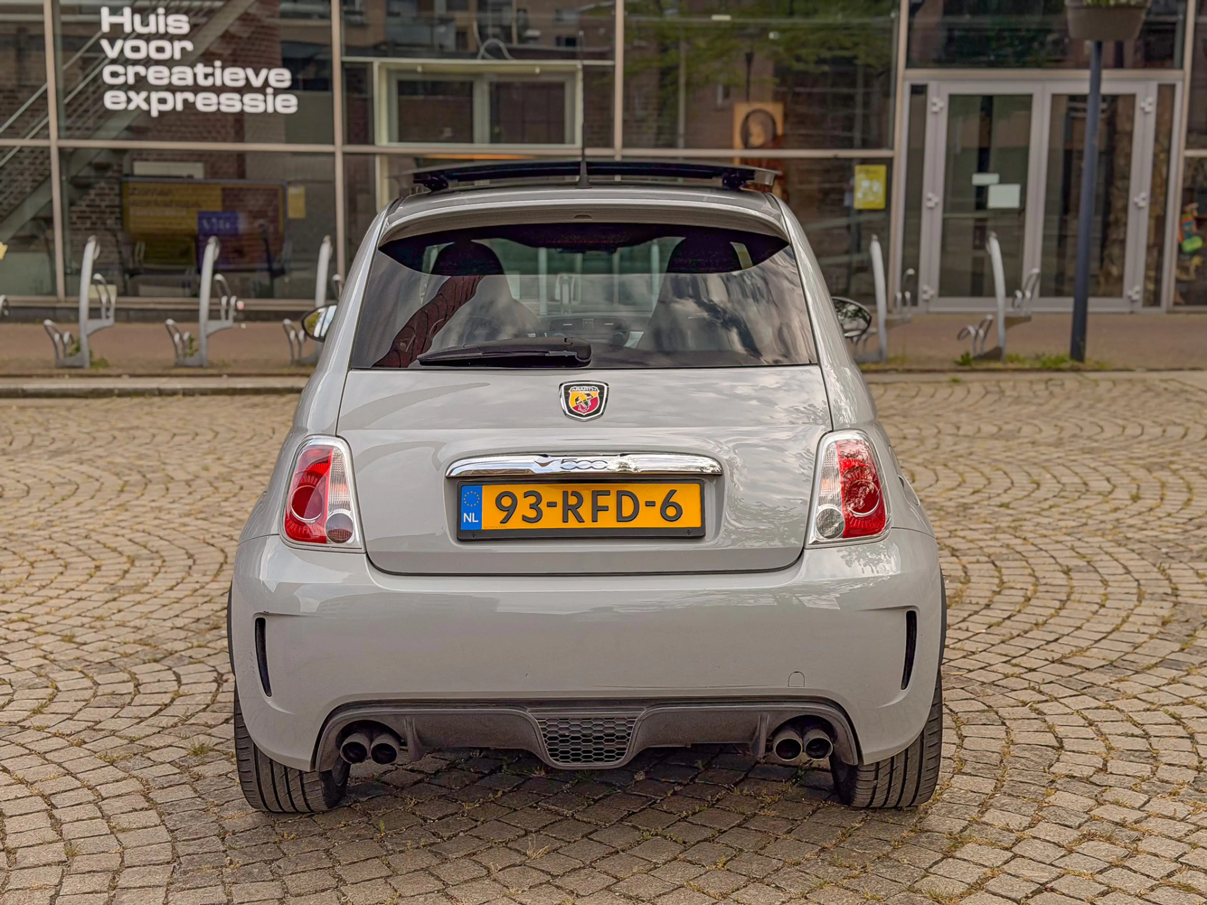 Abarth 500 1.4 T-jet 135pk Schuifdak Leder Climate PDC — photo 8
