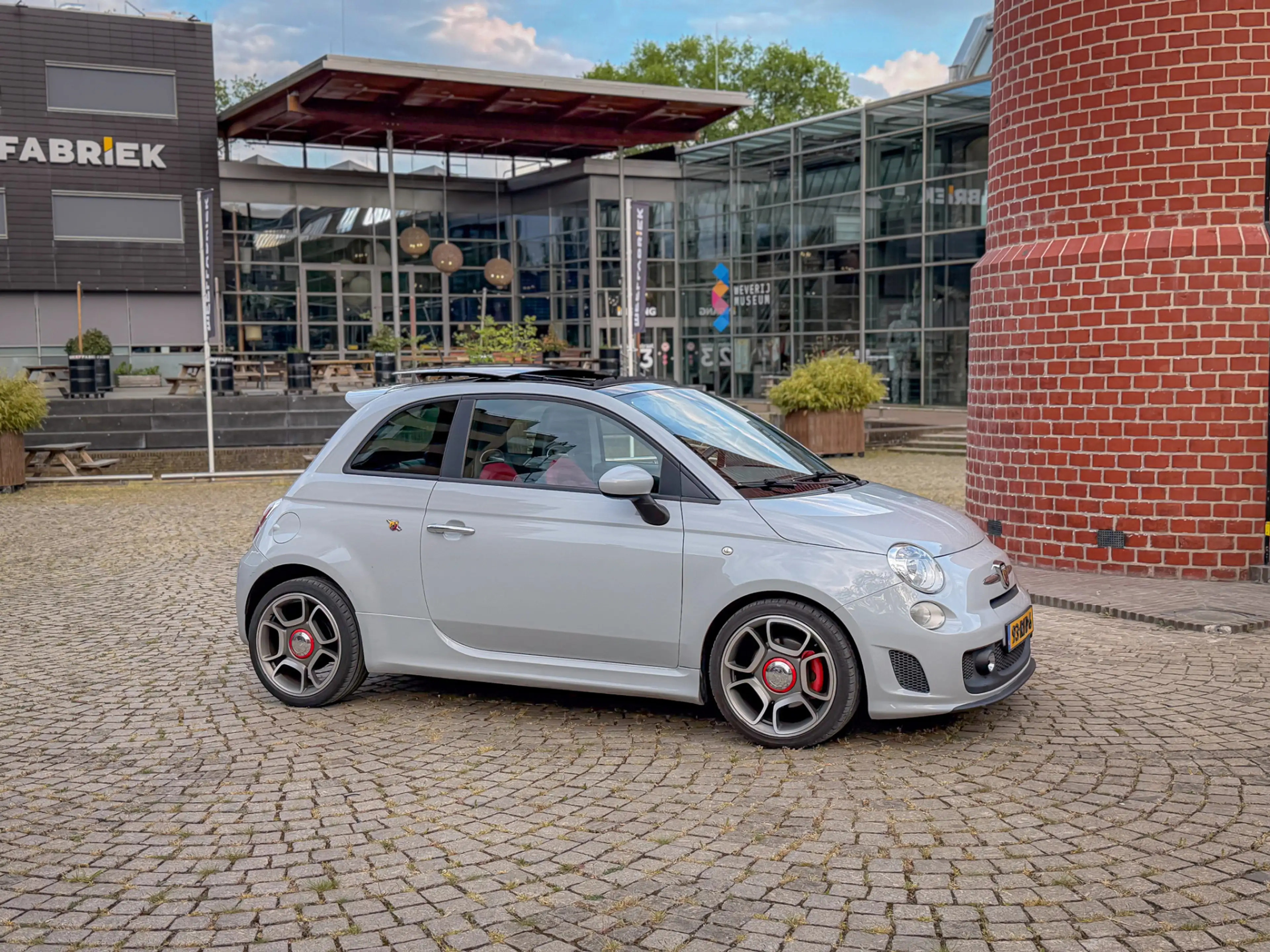 Abarth 500 1.4 T-jet 135pk Schuifdak Leder Climate PDC — photo 3