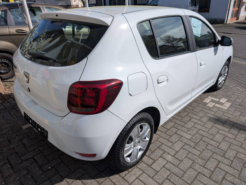 Dacia Sandero Sandero 75 Klima Spiegel Allwetter TÜV Inspektion — photo 9