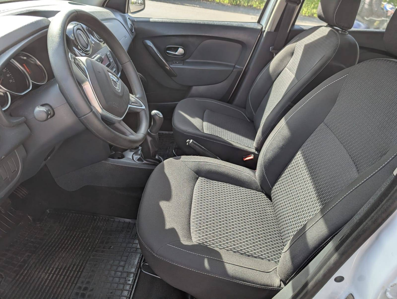 Dacia Sandero Sandero 75 Klima Spiegel Allwetter TÜV Inspektion — photo 13