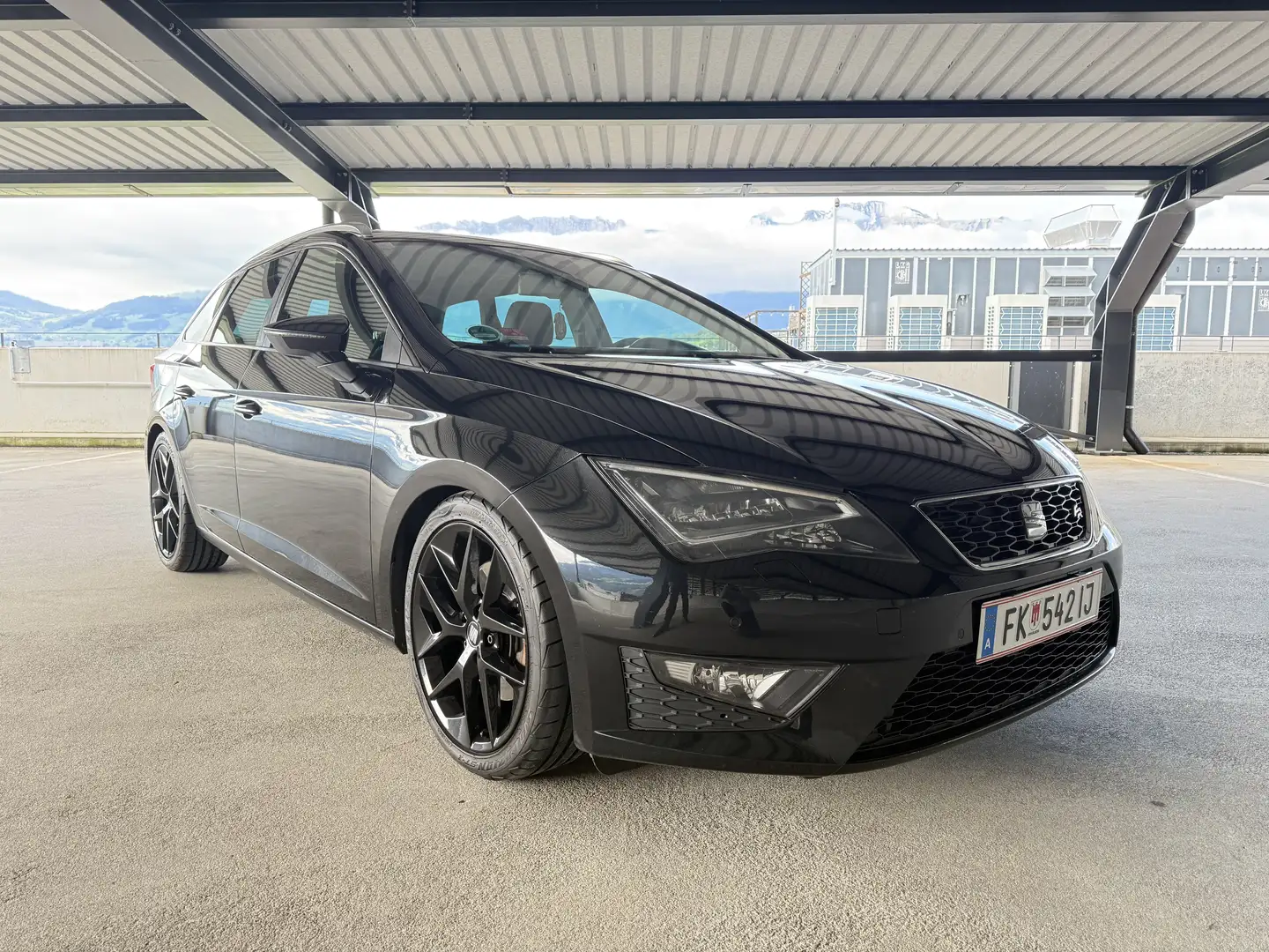 SEAT Leon ST FR 2,0 TDI CR Start-Stop DSG Start-Stopp - 2