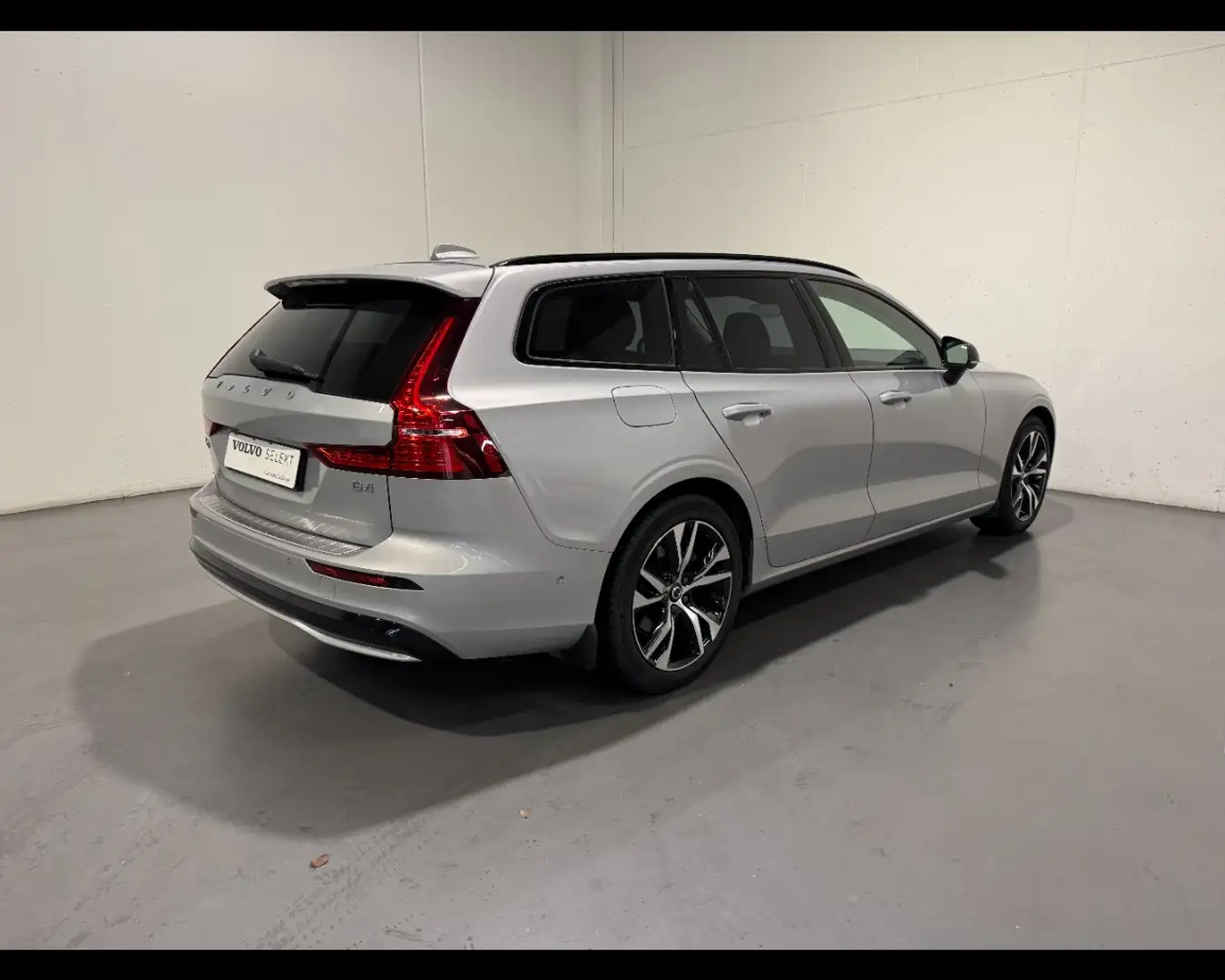 Volvo V60 B4  PLUS DARK AUTO Argento - 2