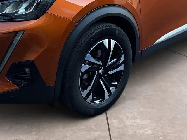 Peugeot 2008 view 15