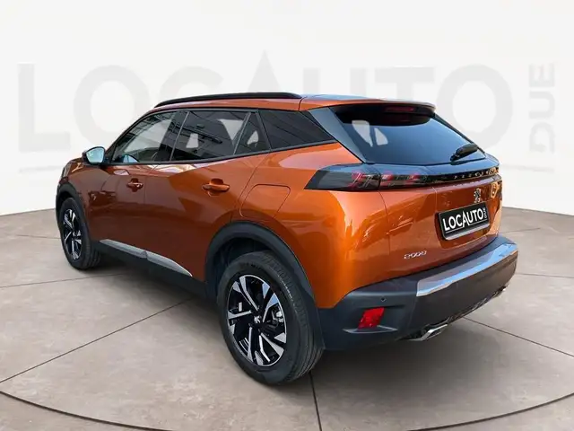 Peugeot 2008 view 5