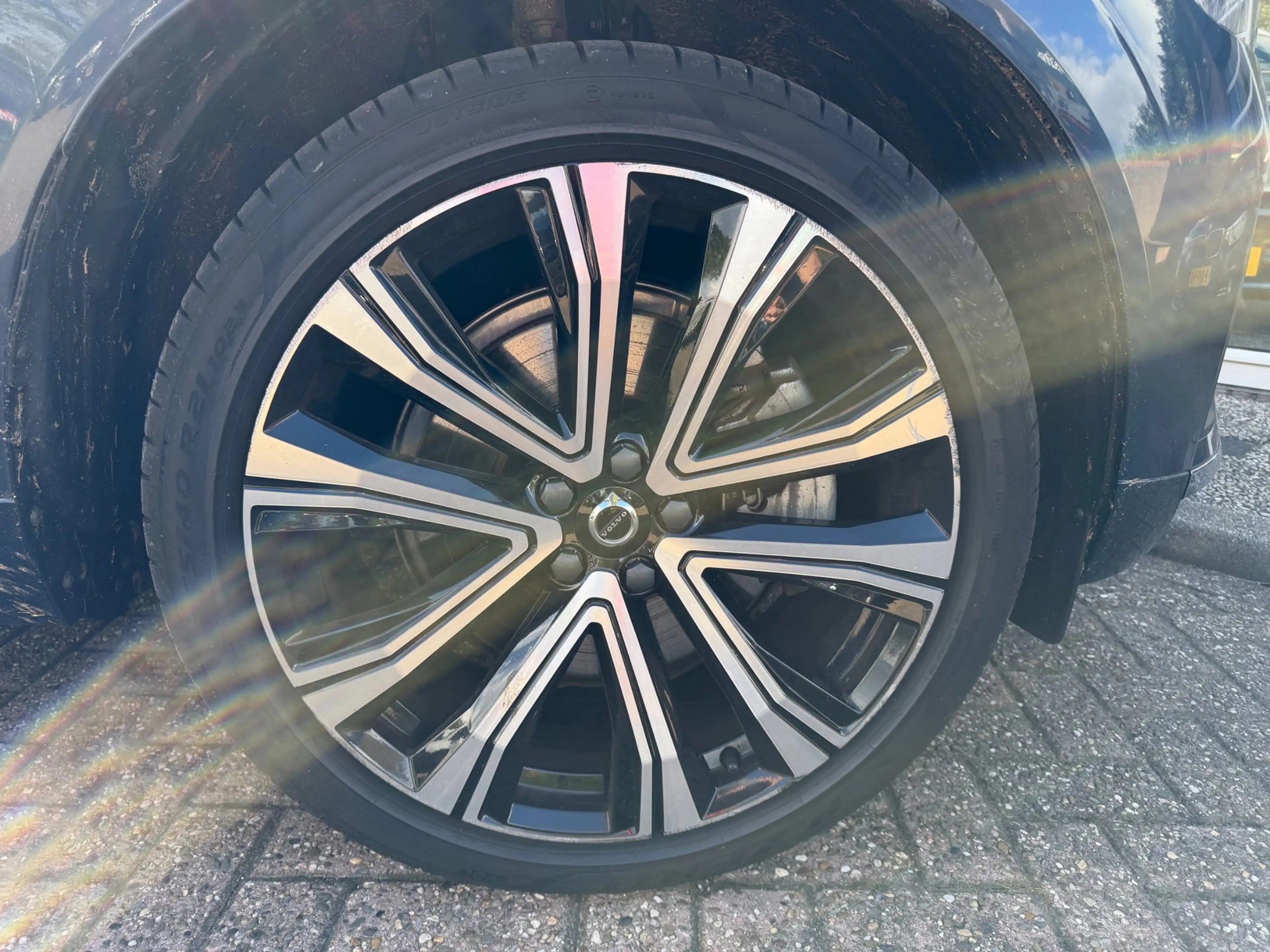 Volvo XC60 2.0 T6 Plug-in hybrid AWD Plus Bright — photo 28