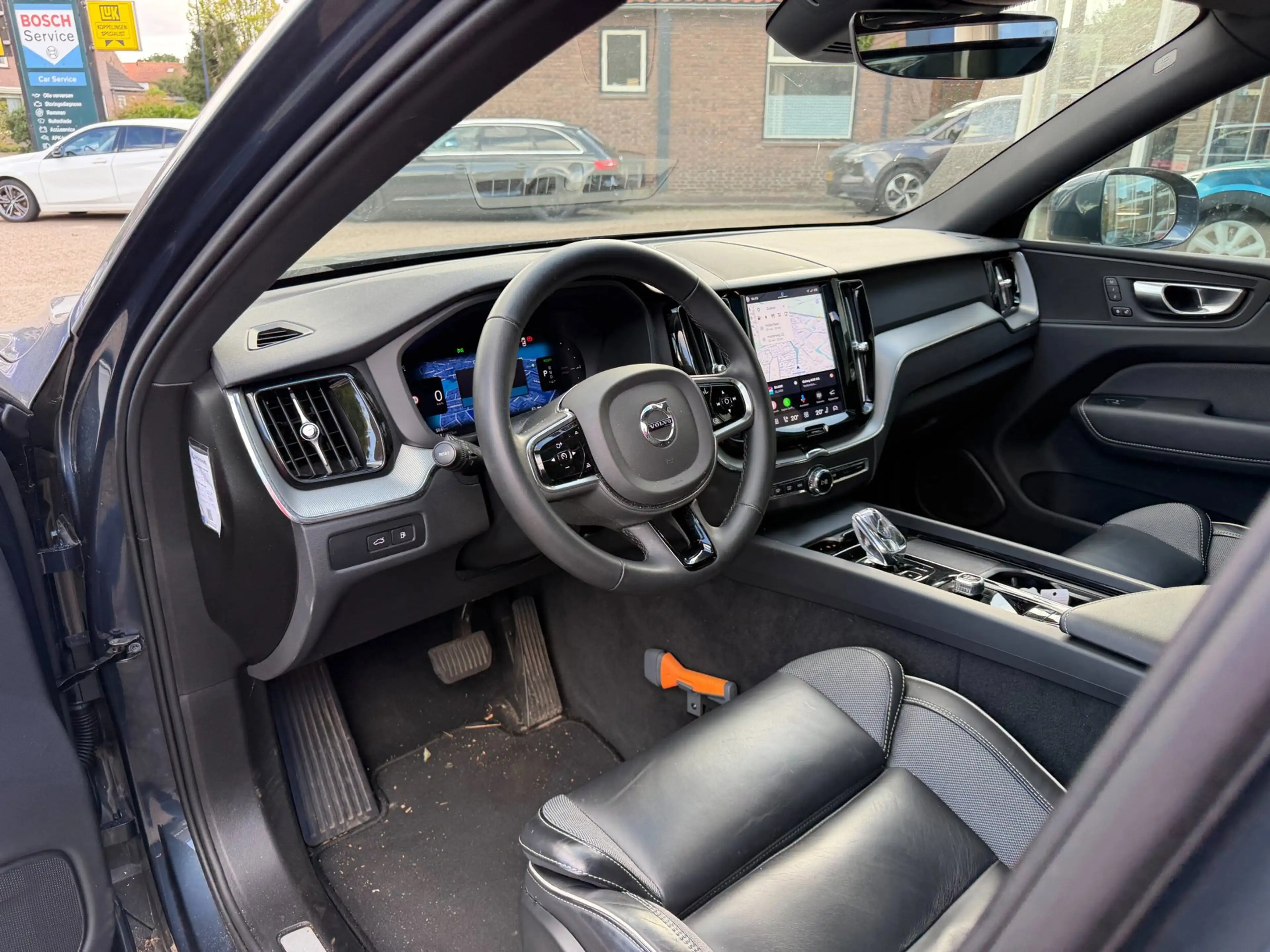 Volvo XC60 2.0 T6 Plug-in hybrid AWD Plus Bright — photo 5