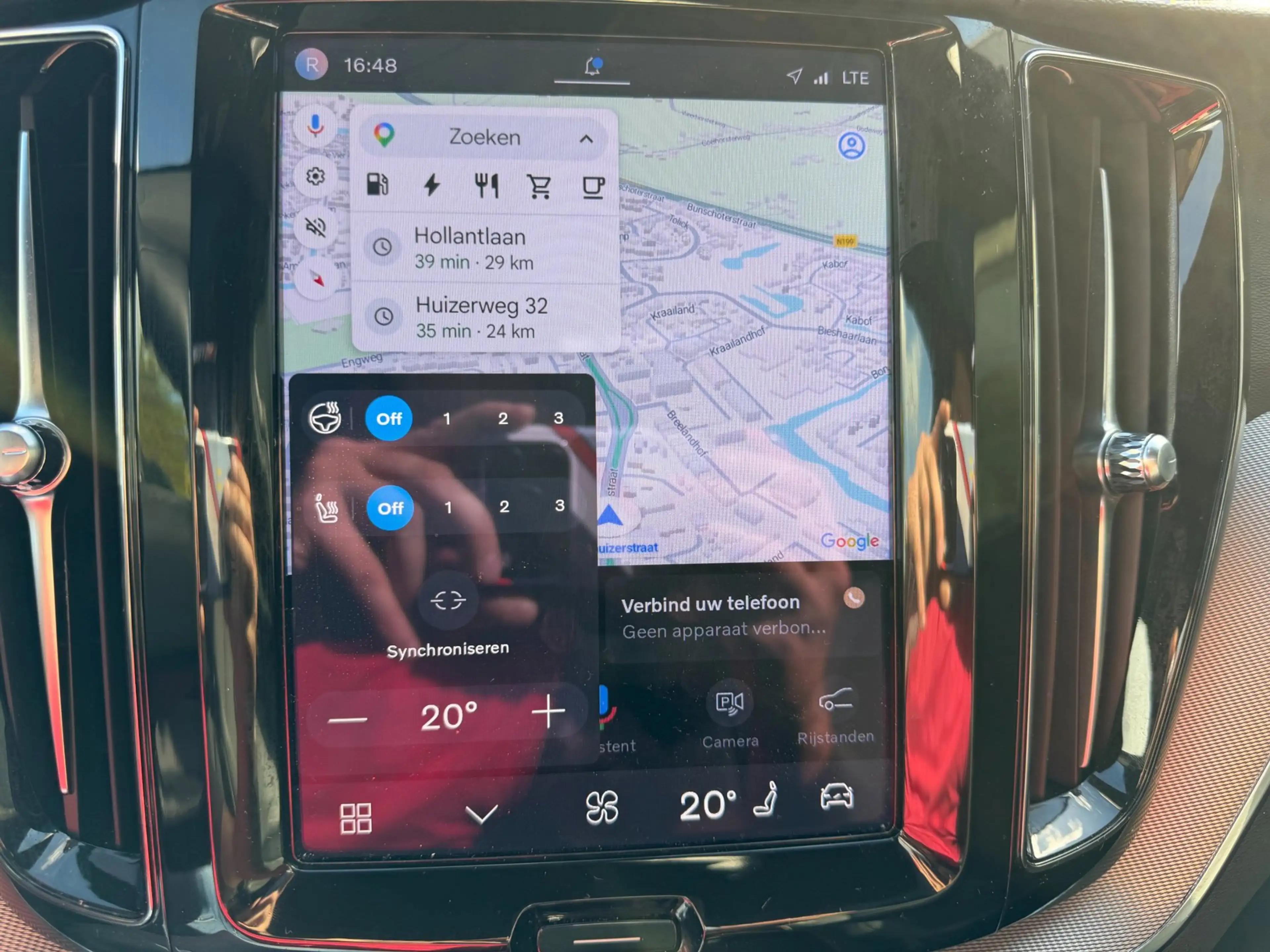 Volvo XC60 2.0 T6 Plug-in hybrid AWD Plus Bright — photo 17