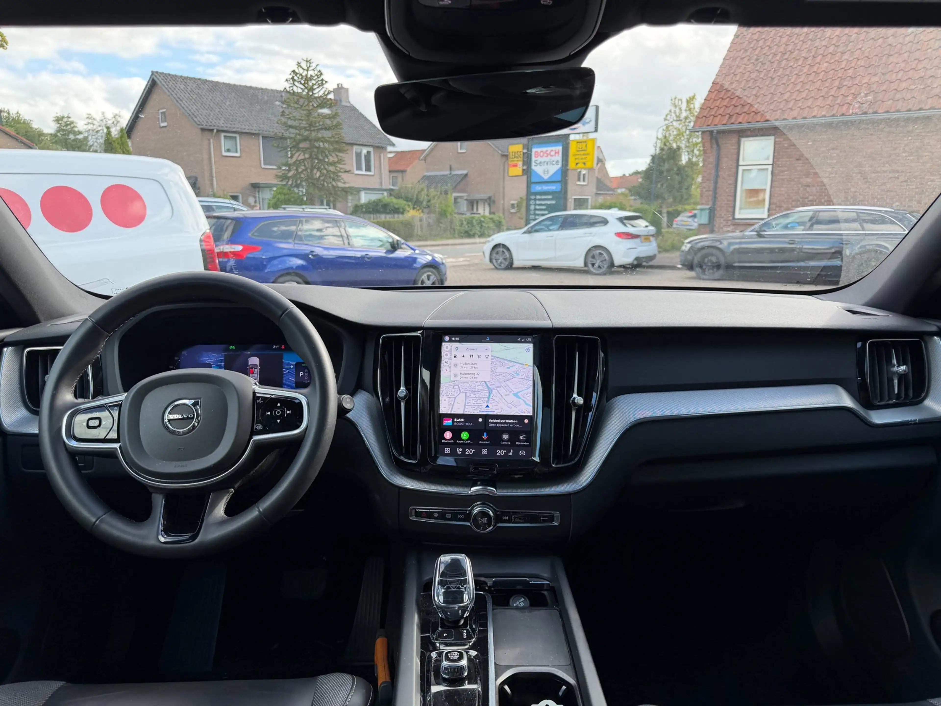 Volvo XC60 2.0 T6 Plug-in hybrid AWD Plus Bright — photo 9