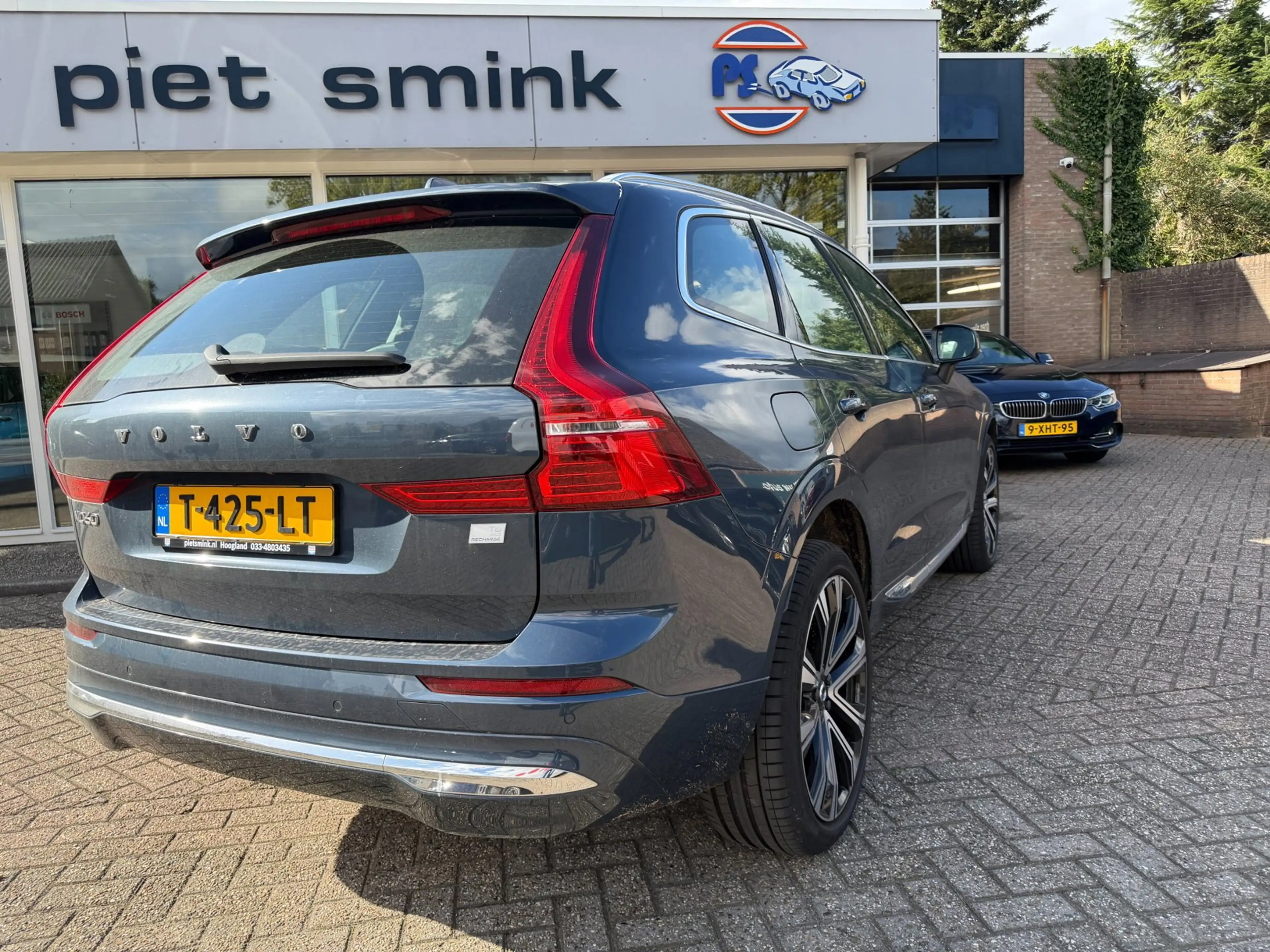 Volvo XC60 2.0 T6 Plug-in hybrid AWD Plus Bright — photo 21