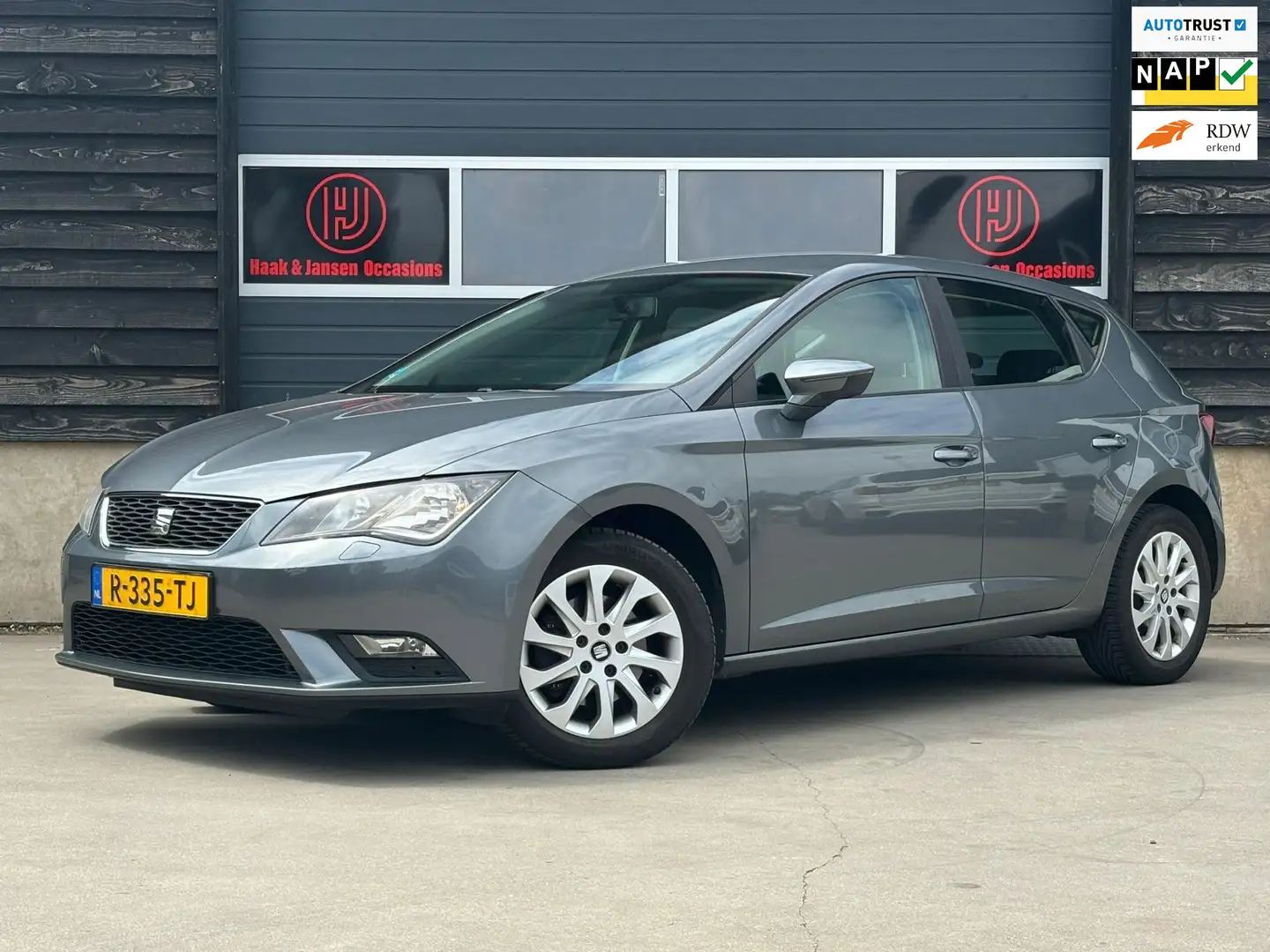 SEAT Leon 1.4 TSI Style Business - Cruise - Navi - Airco - S Grey - 1