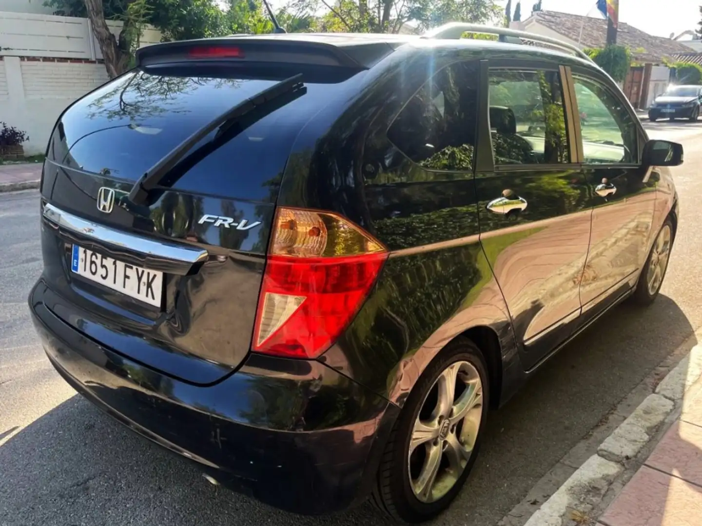 Honda FR-V Monovolumen Automático de 5 Puertas Negro - 2