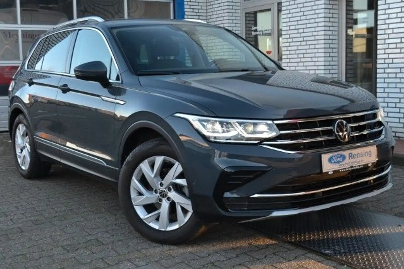 Volkswagen Tiguan Elegance AHK Kamera IQ-Light Gris - 1