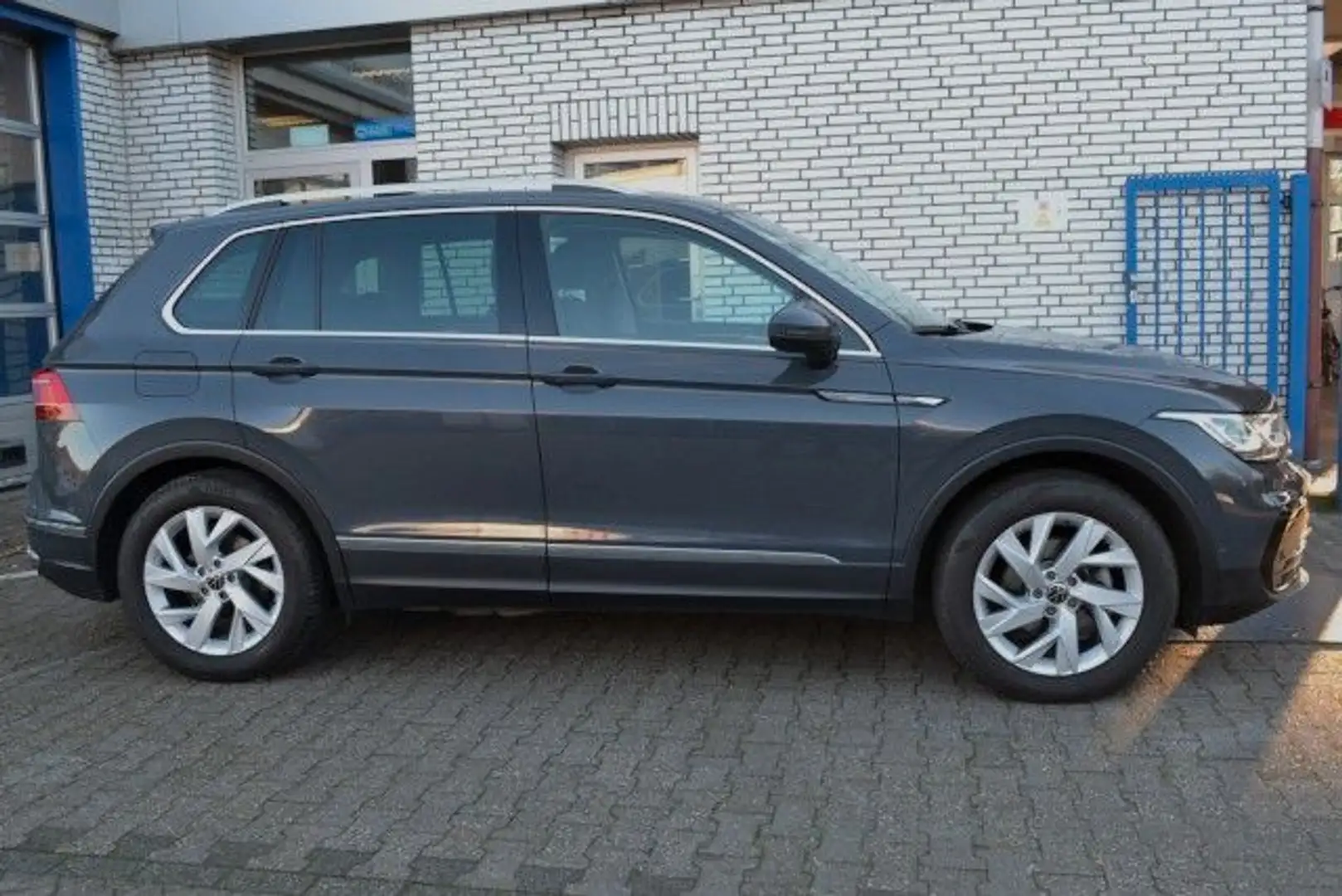 Volkswagen Tiguan Elegance AHK Kamera IQ-Light Gris - 2