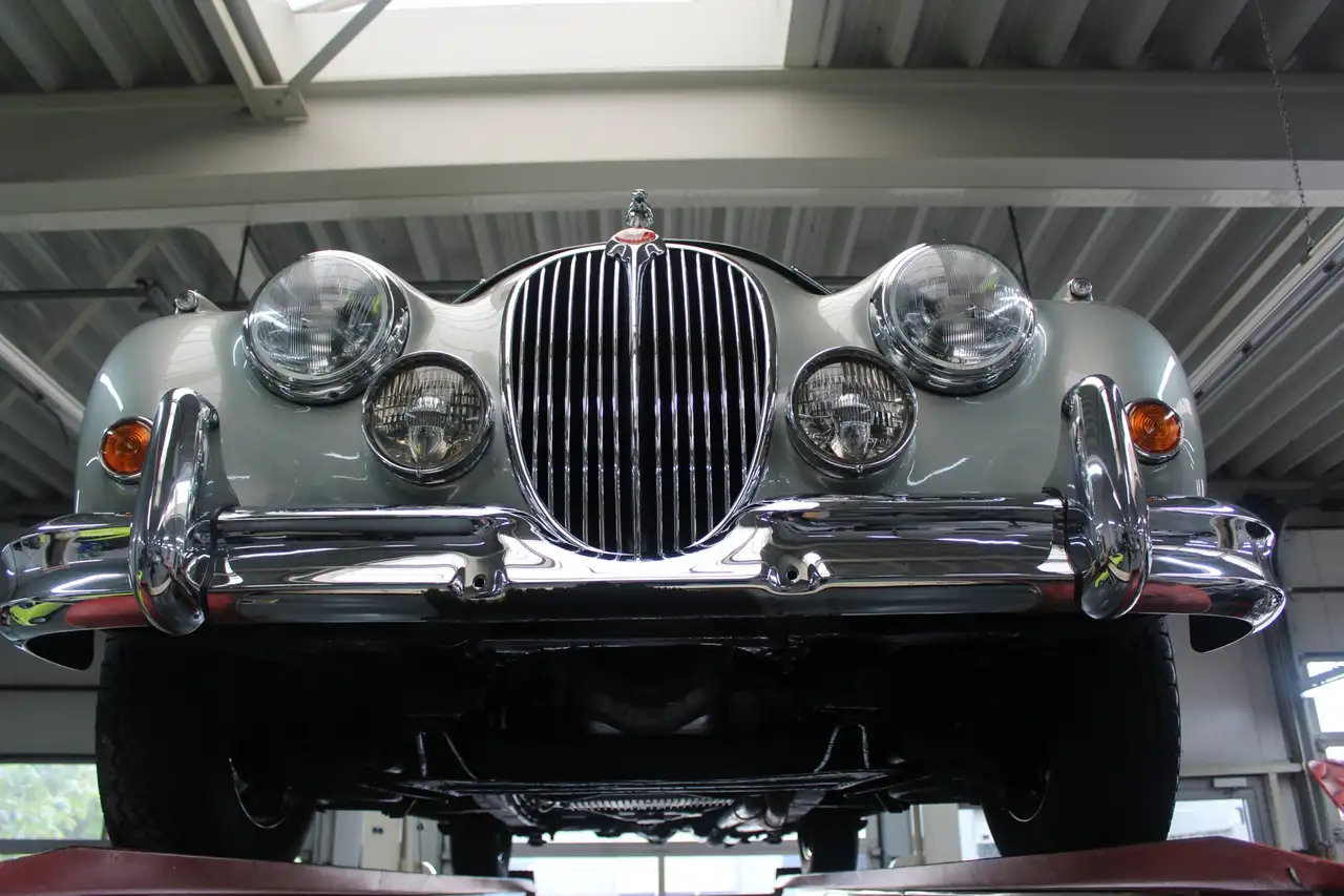 Jaguar Mark 2 3.4 Litre "Seafrost Metallic over Navy Blue, foto 11
