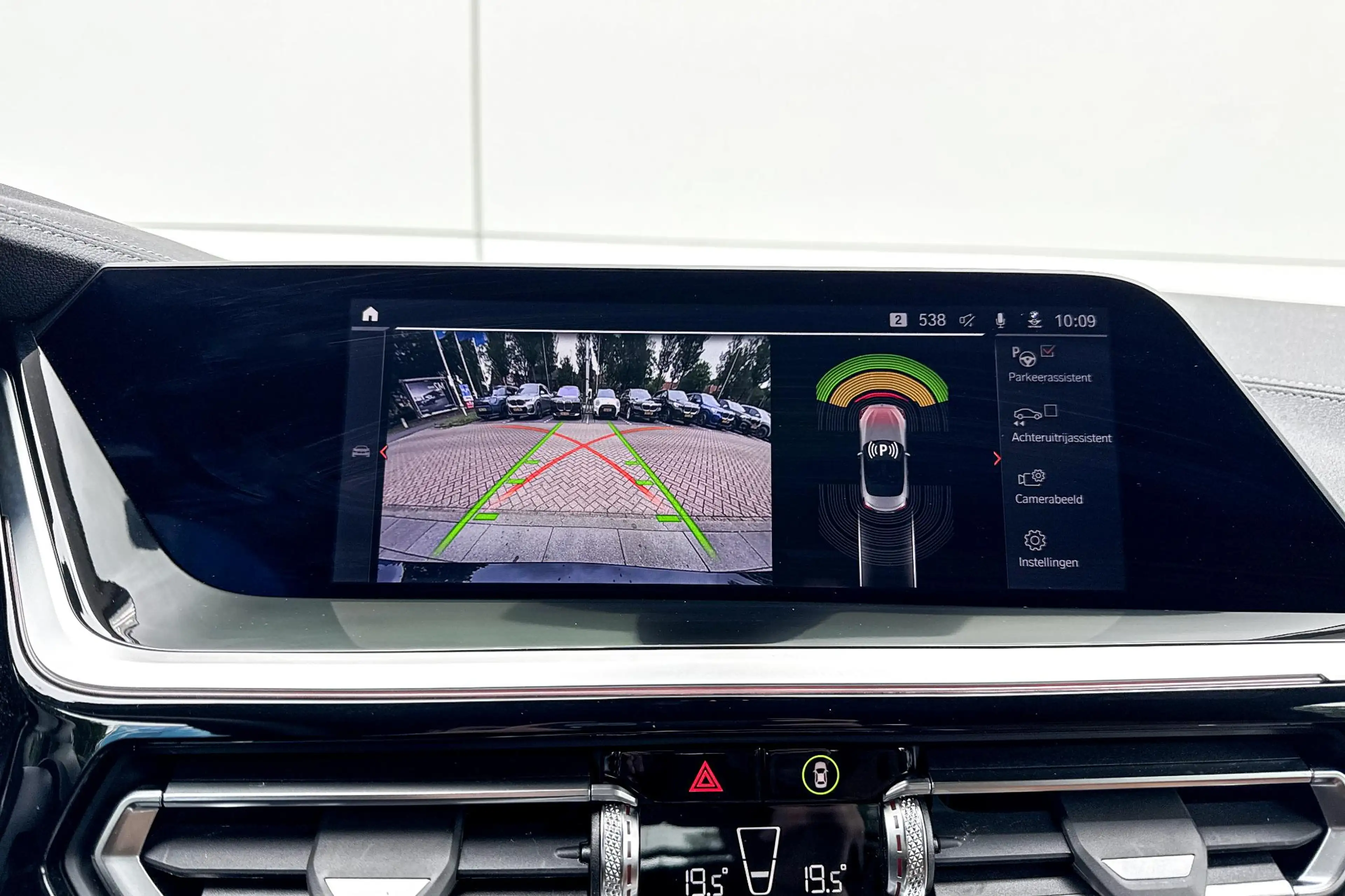 BMW Z4 Roadster sDrive20i High Executive — photo 15