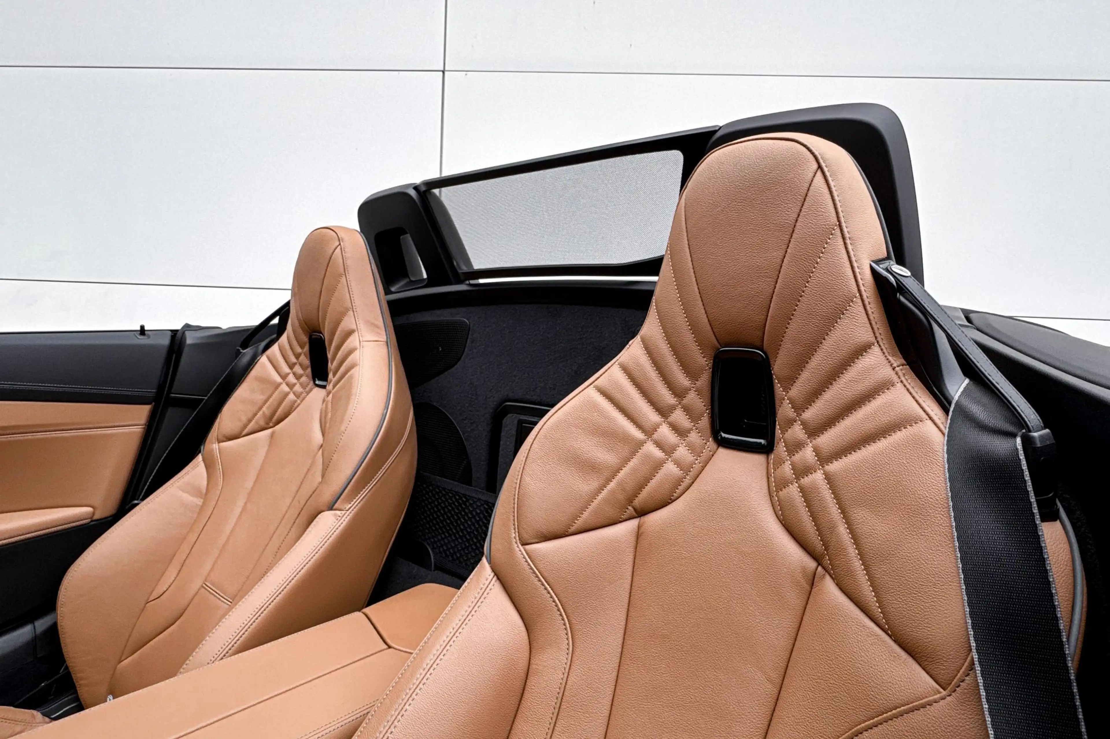 BMW Z4 Roadster sDrive20i High Executive — photo 11