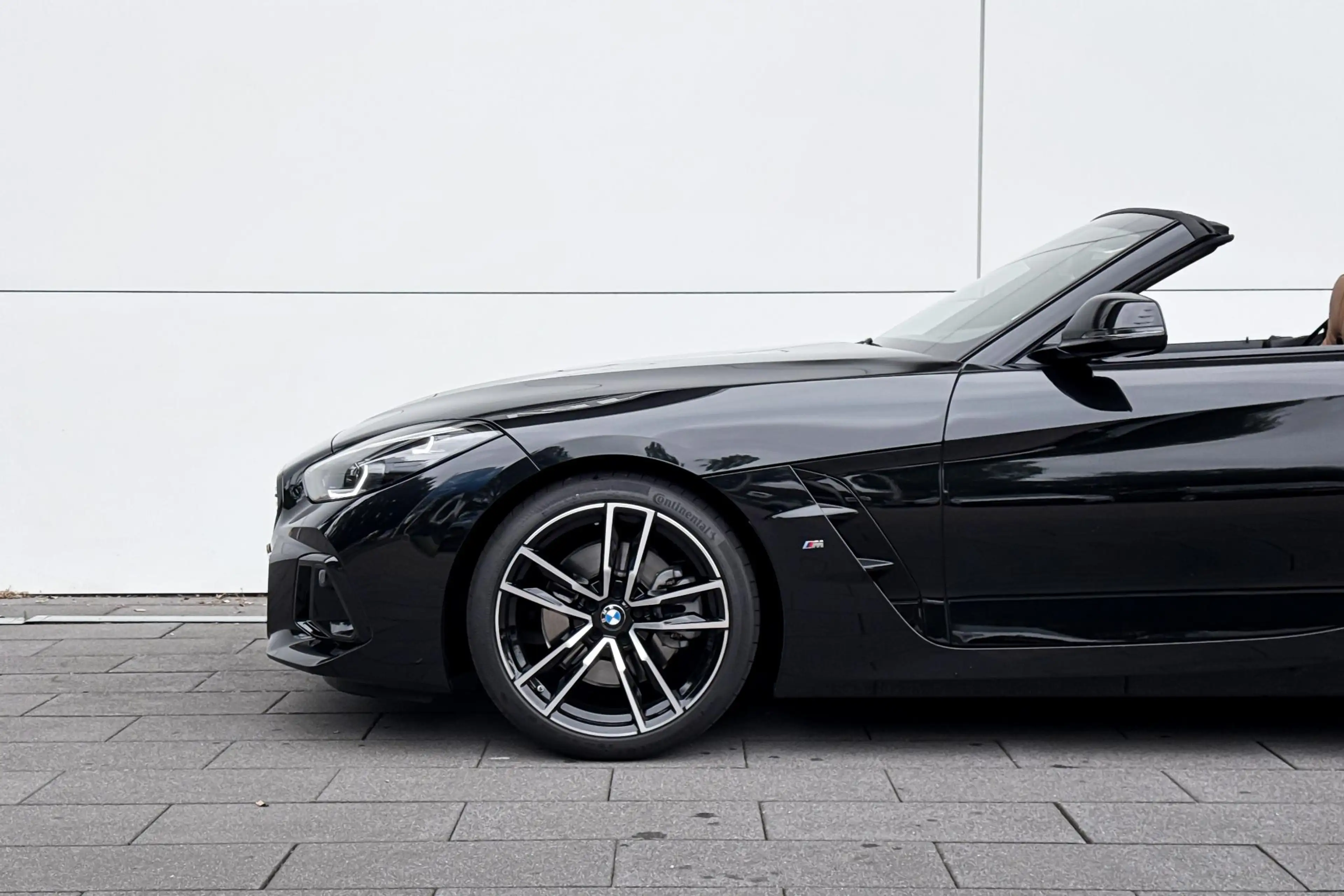 BMW Z4 Roadster sDrive20i High Executive — photo 4