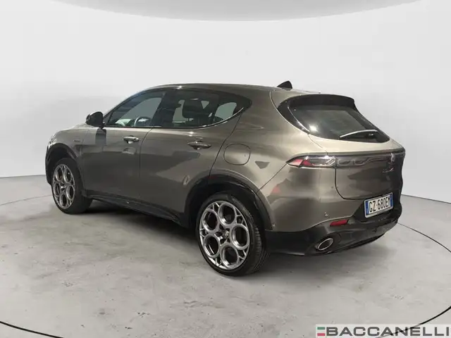 Alfa Romeo Tonale view 3