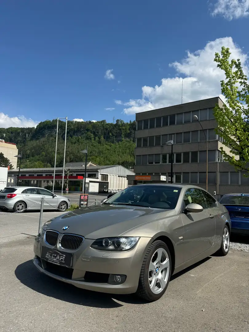 BMW 325 325i xDrive Coupe Aut. Bruin - 2