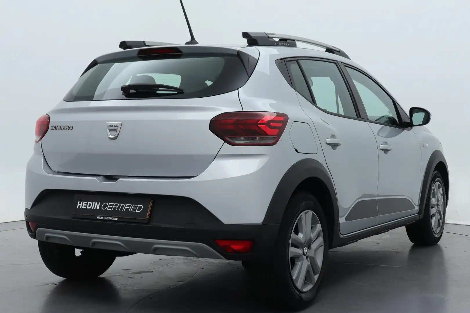 Dacia Sandero Stepway 1.0 TCe 100 Bi-Fuel Comfort Grijs - 2